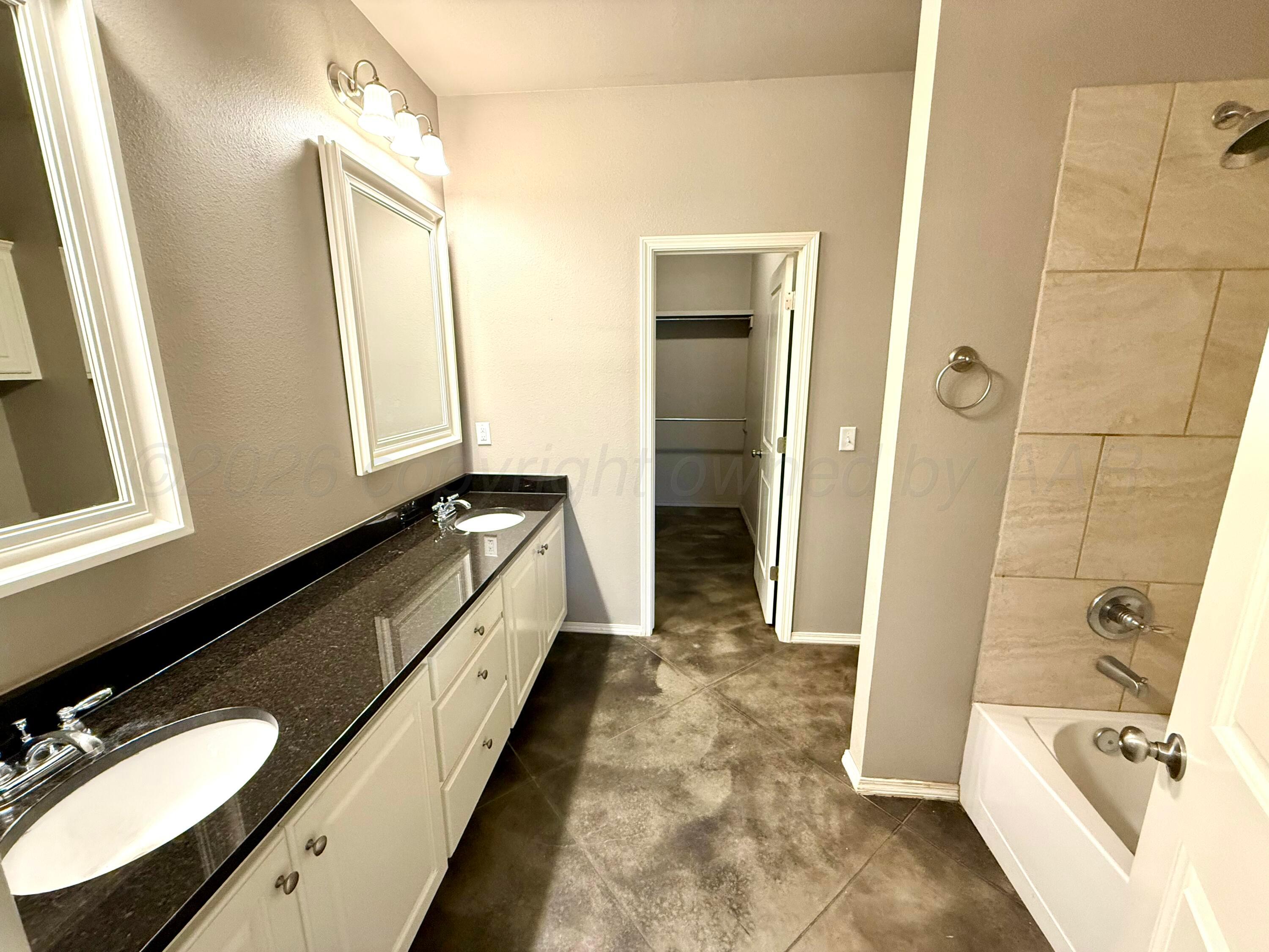 7817 Crestline Drive Property Photo 8