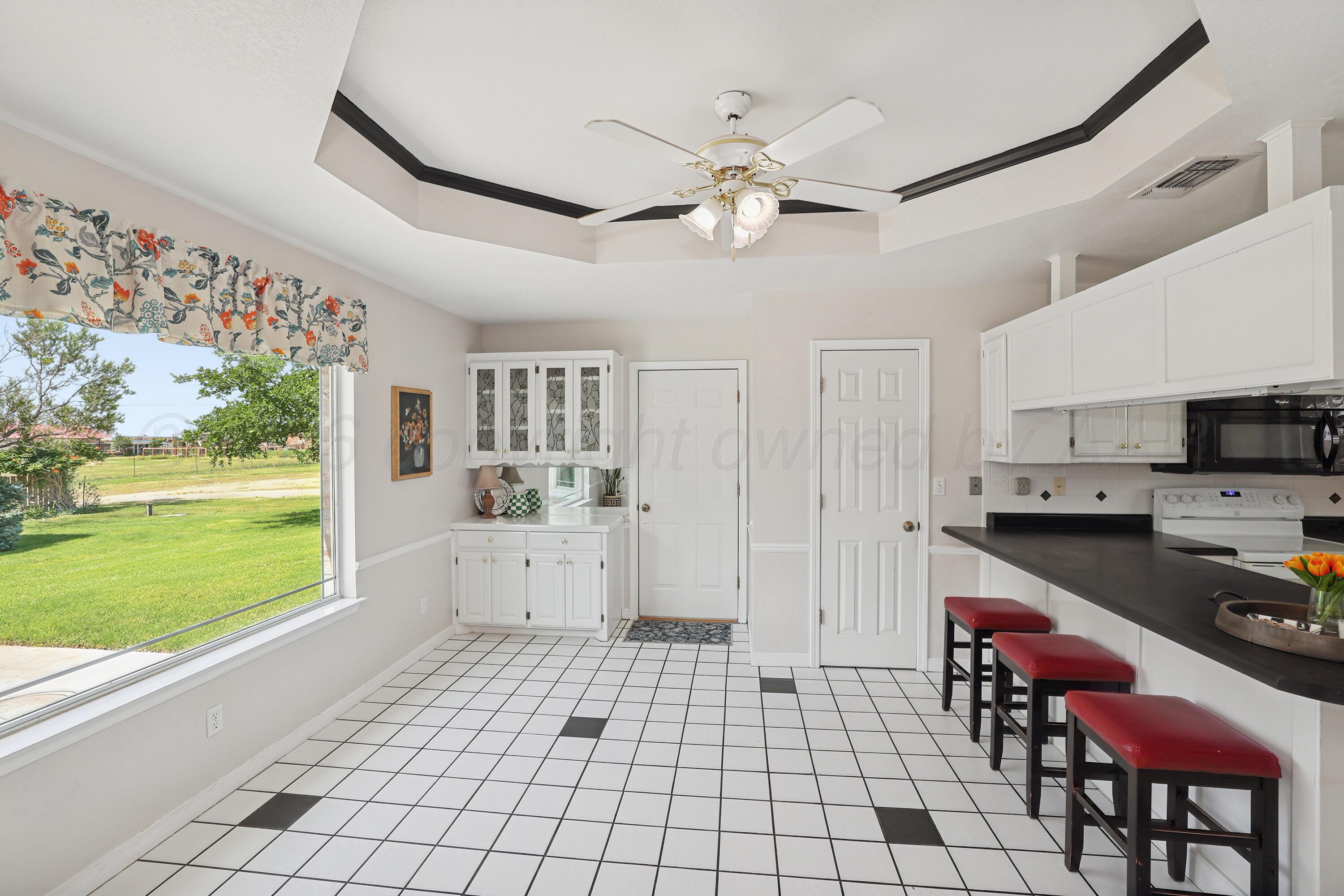 5621 White Fence Road Property Photo 11