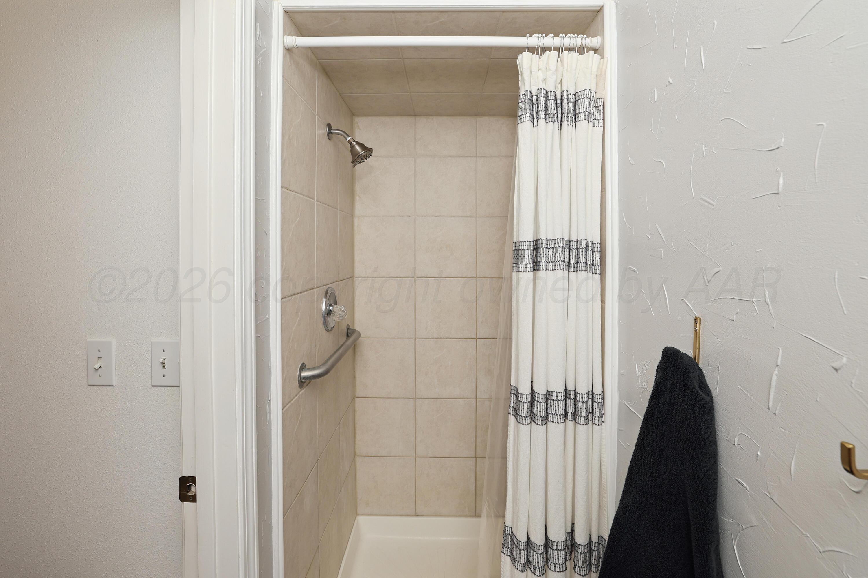 5621 White Fence Road Property Photo 23