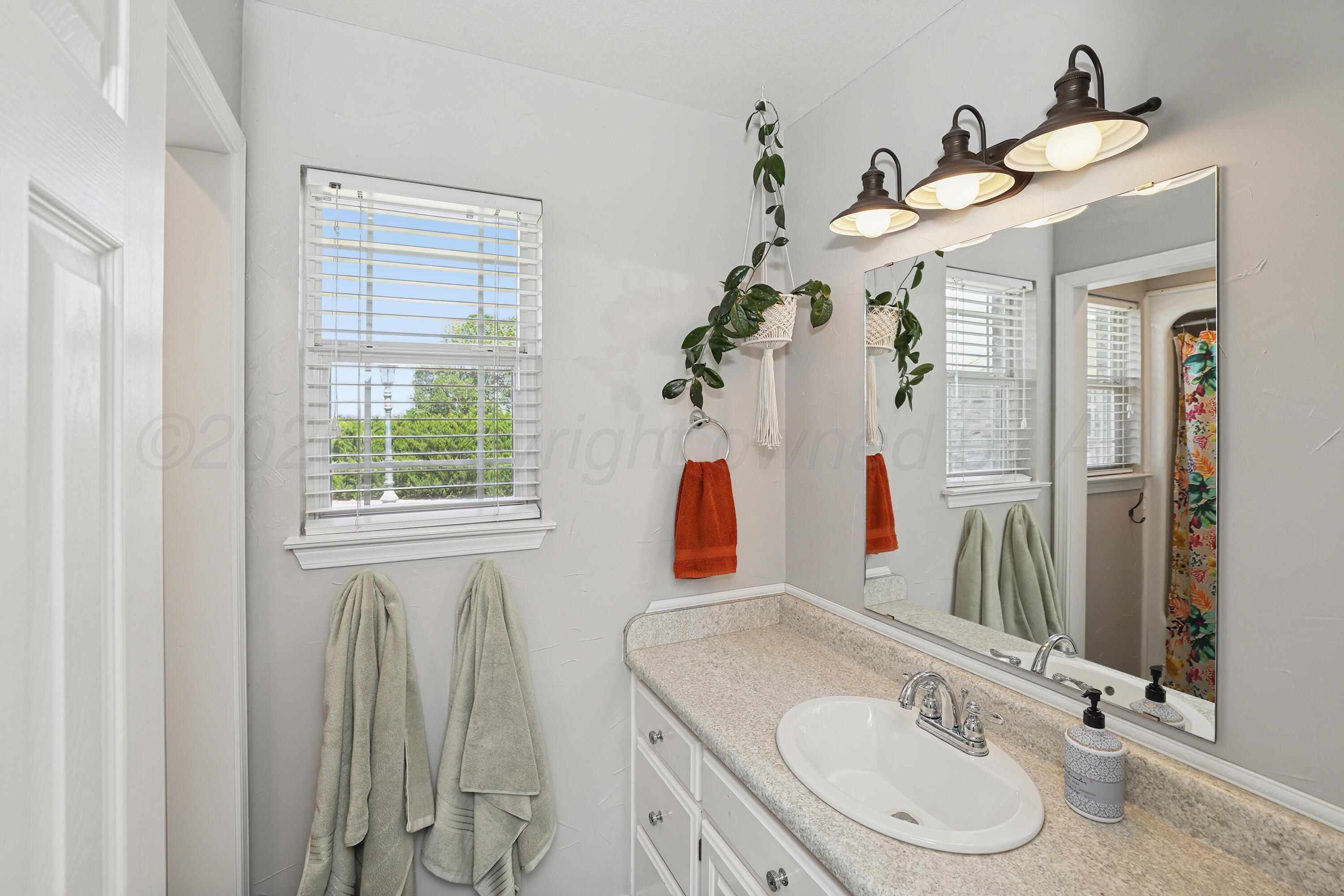 5621 White Fence Road Property Photo 31