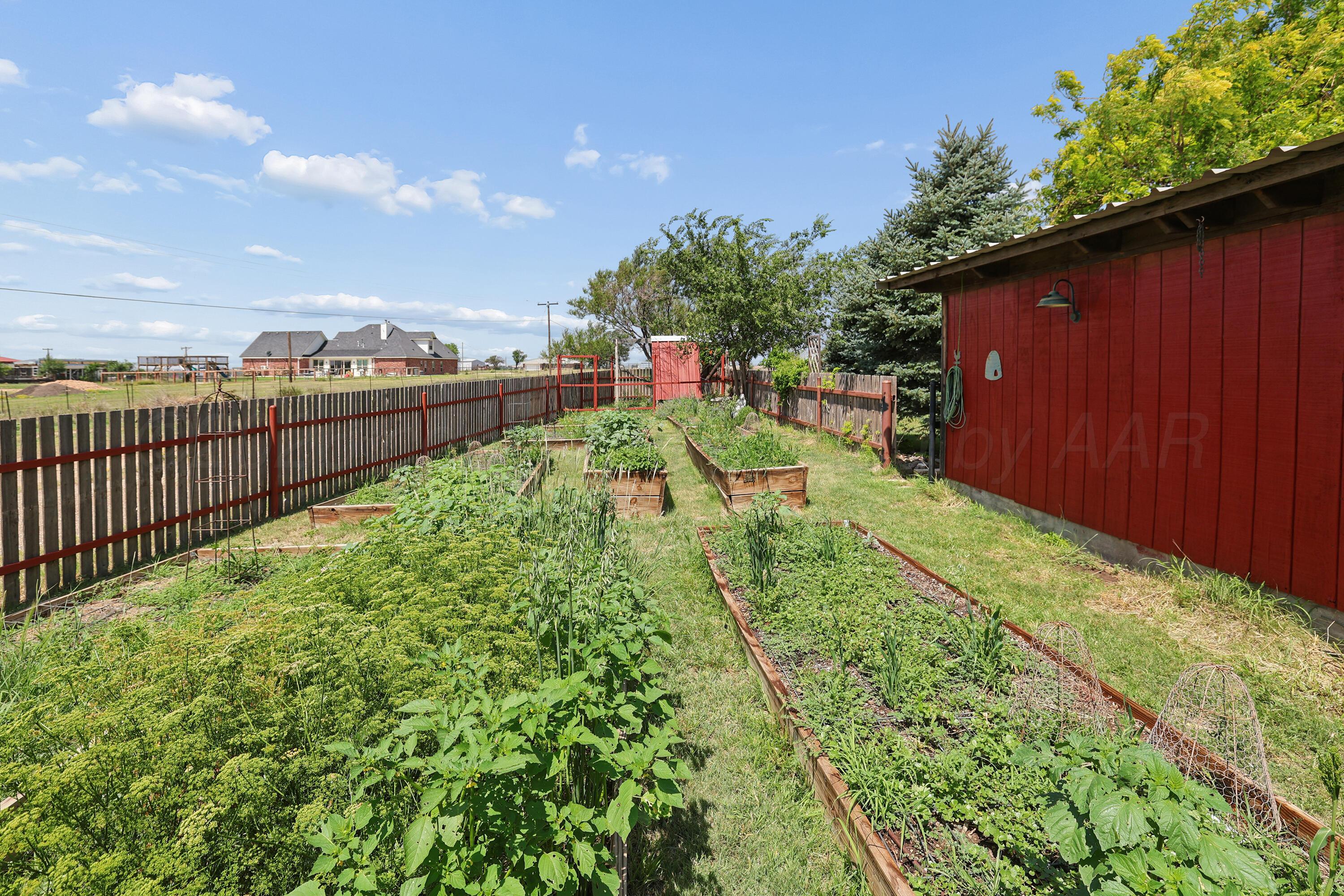 5621 White Fence Road Property Photo 45