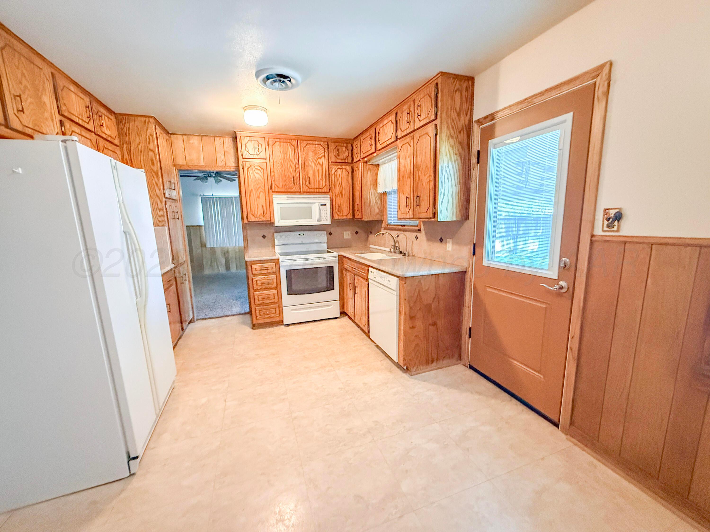 2244 N Russell Street Property Photo 8