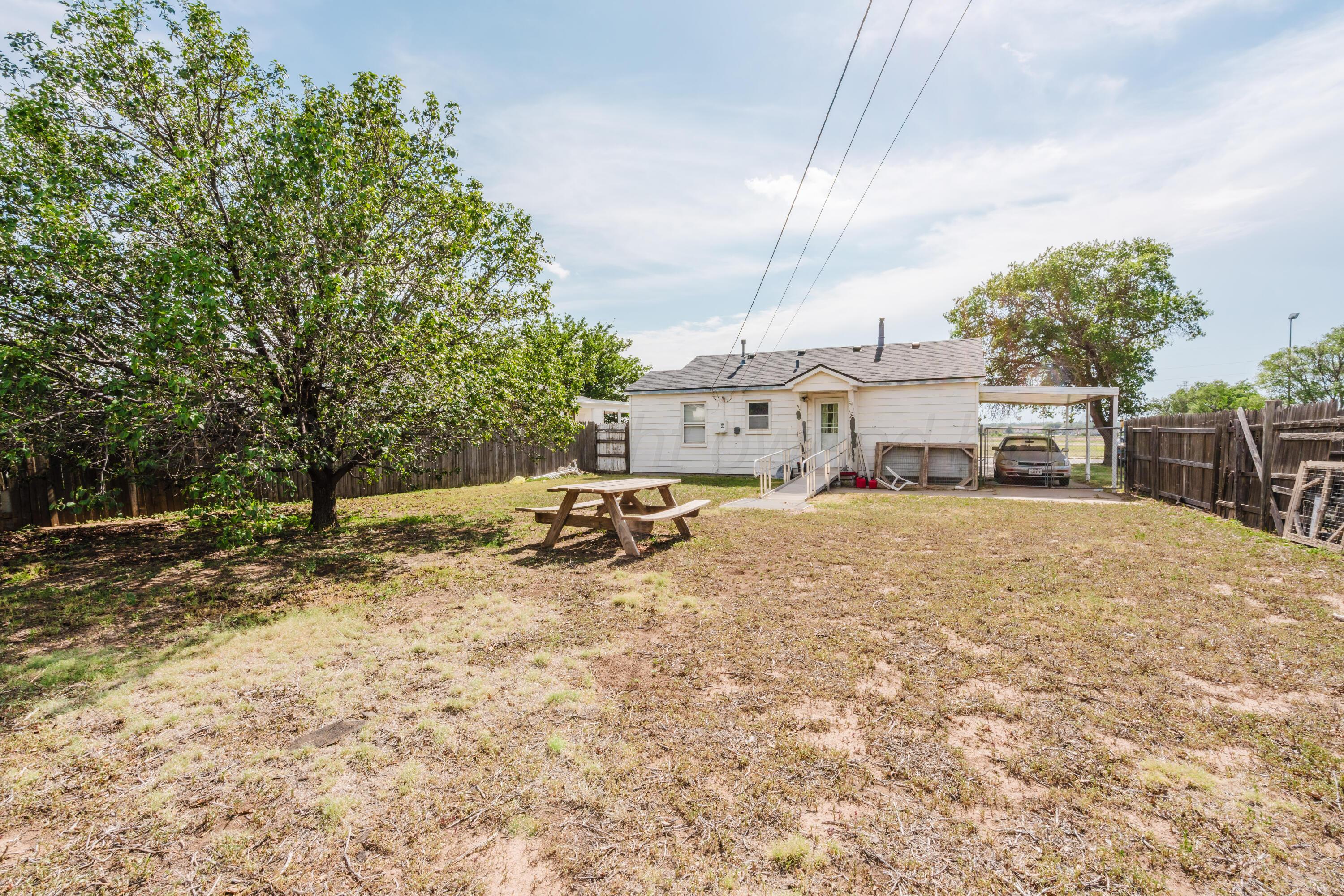 1006 N Nelson Street Property Photo 2