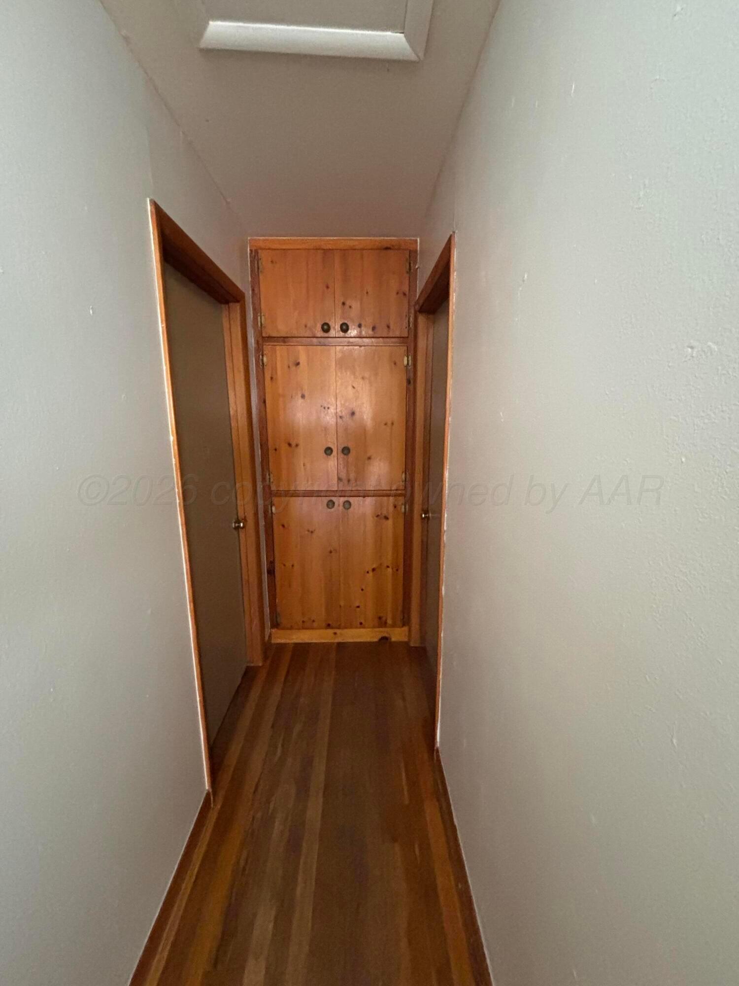 606 S Longwood Avenue Property Photo 19
