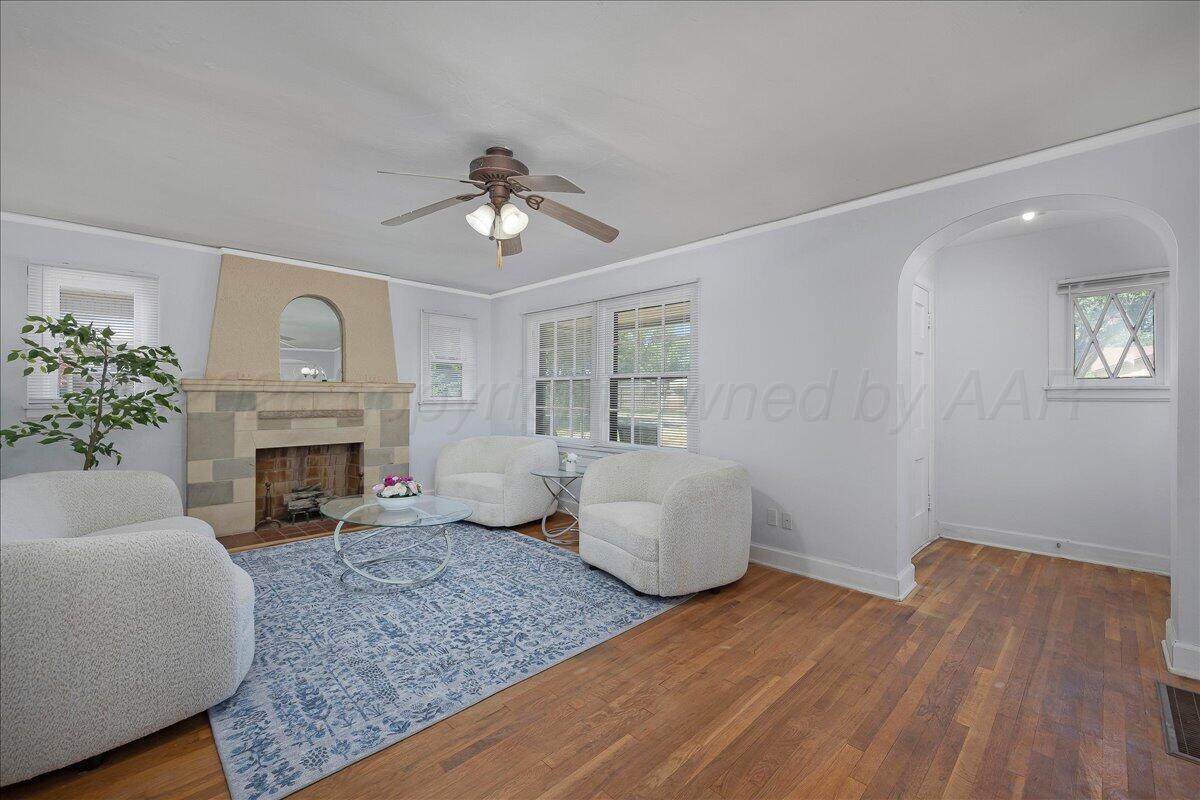 1209 S Bowie Street Property Photo 5