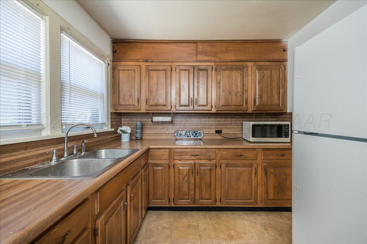 1209 S Bowie Street Property Photo 12