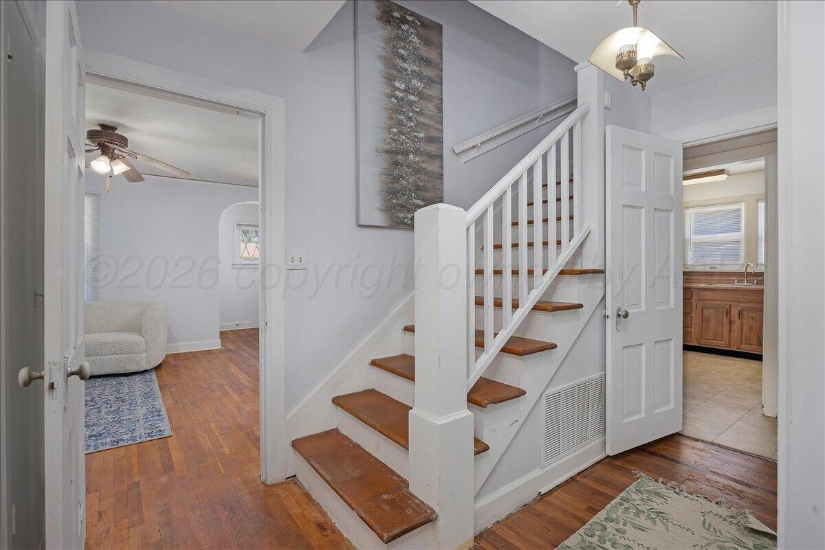 1209 S Bowie Street Property Photo 20