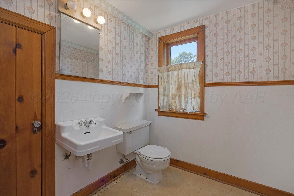 1209 S Bowie Street Property Photo 24