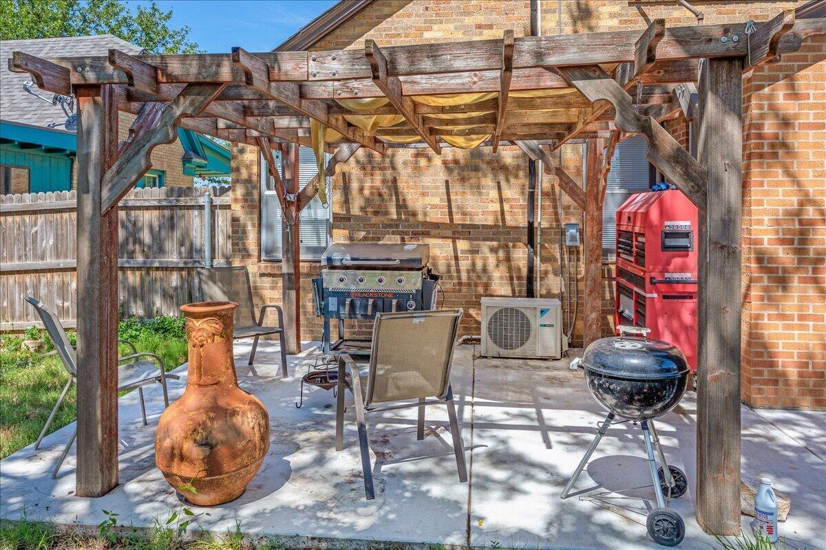 1209 S Bowie Street Property Photo 27