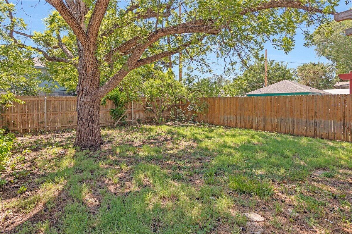 1209 S Bowie Street Property Photo 28