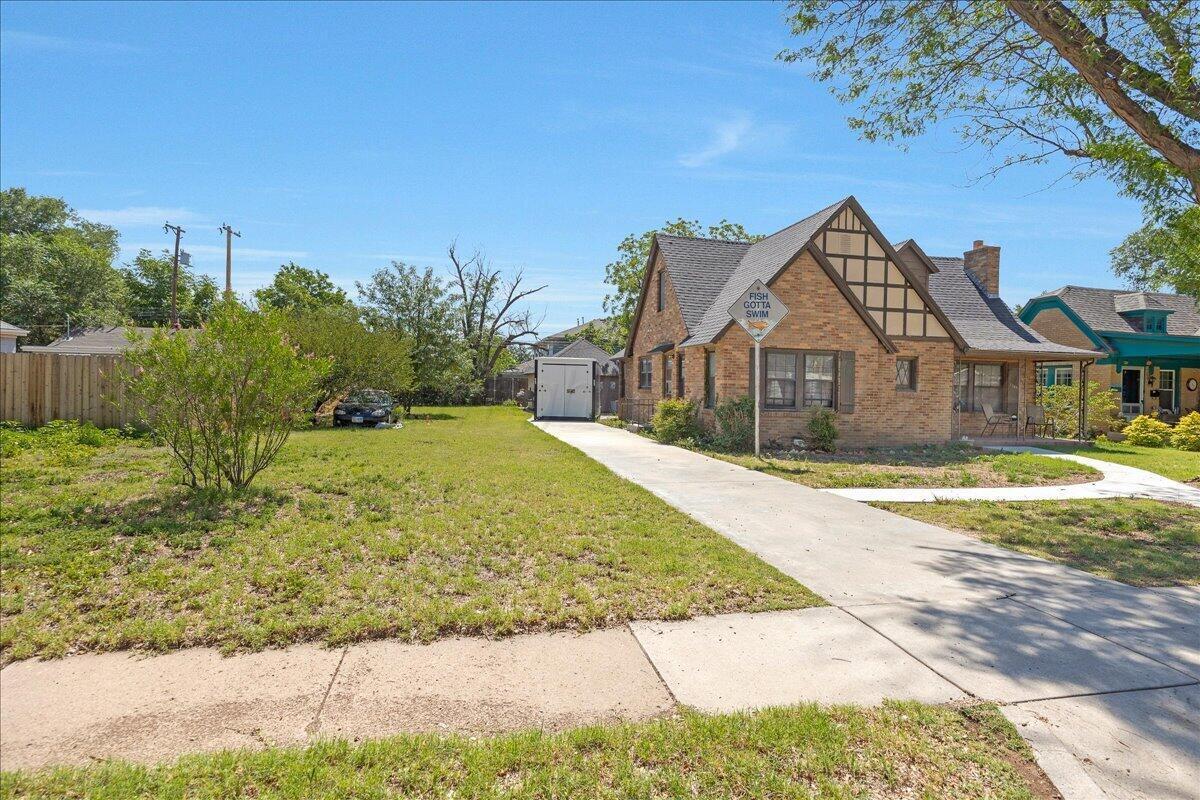 1209 S Bowie Street Property Photo 29