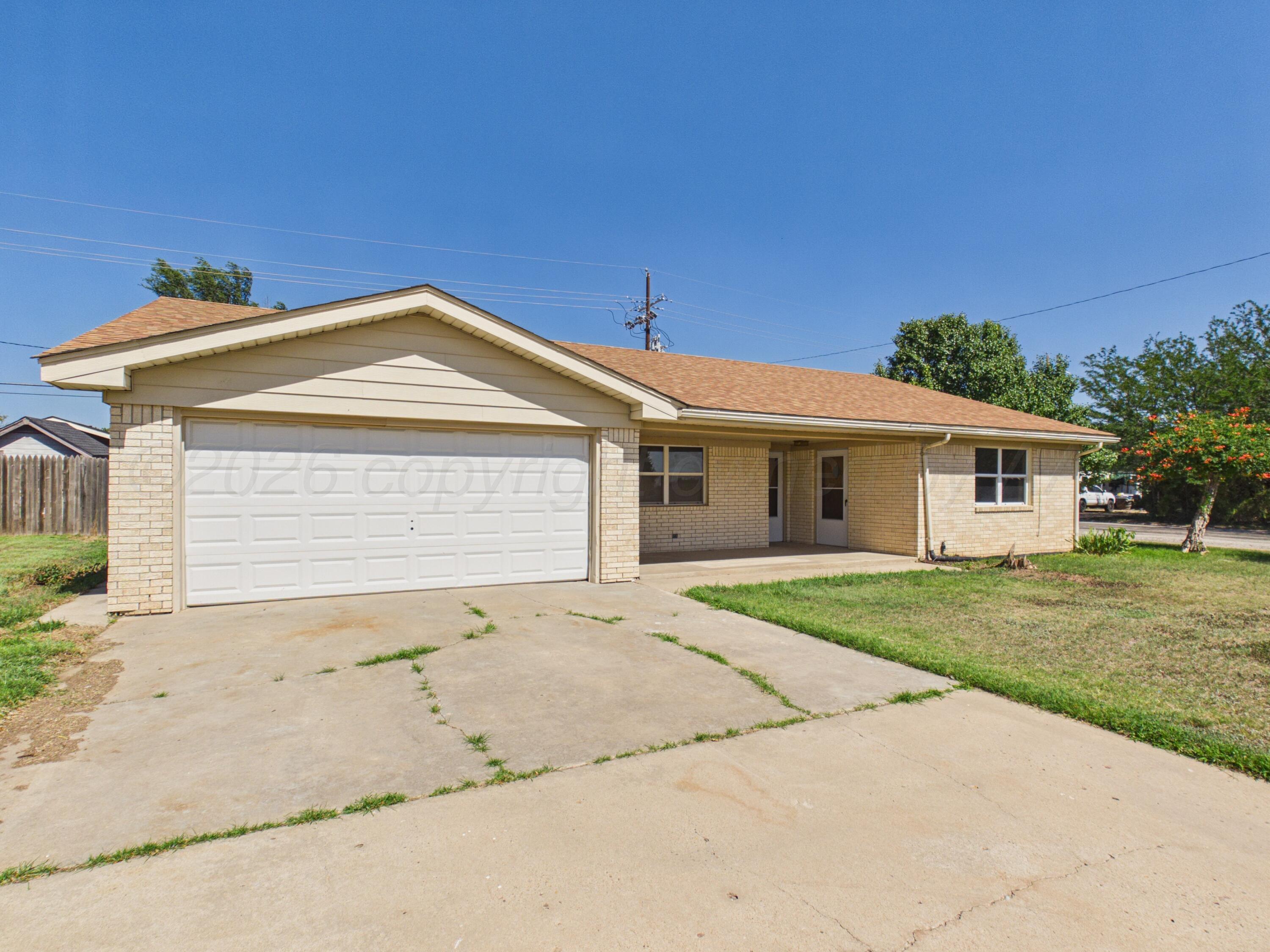 1800 Lynn Street Property Photo 2
