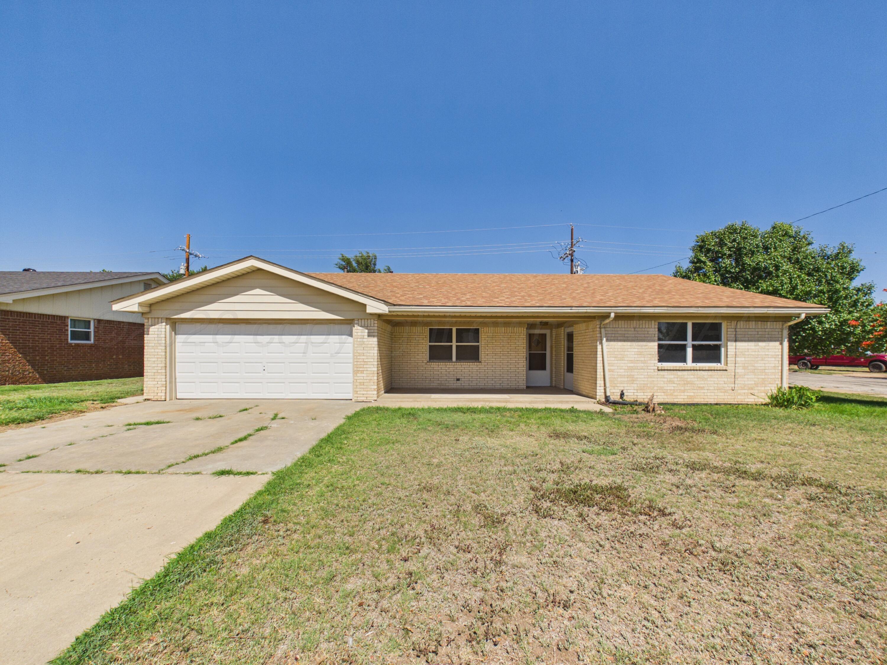 1800 Lynn Street Property Photo 4