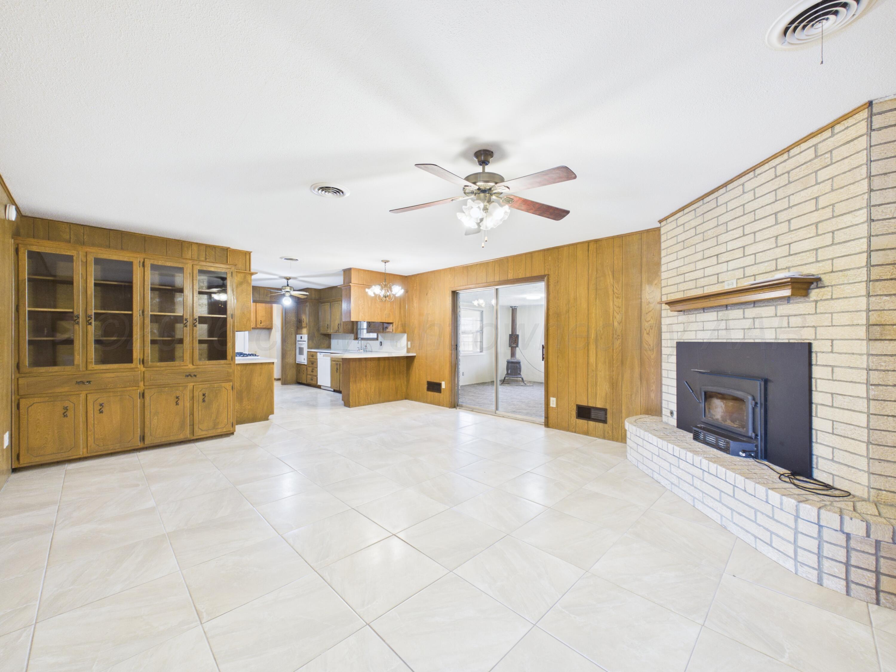 1800 Lynn Street Property Photo 14