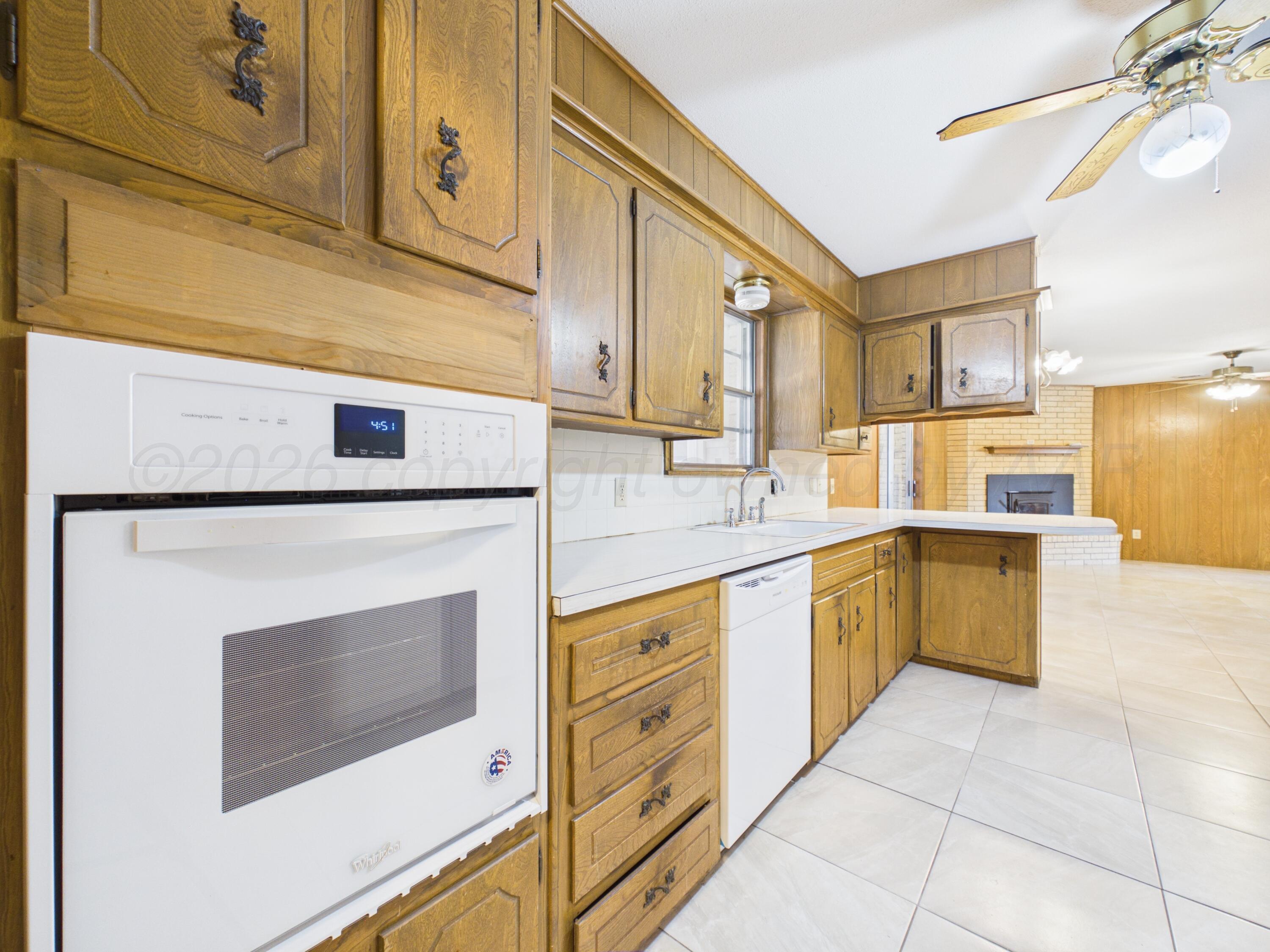 1800 Lynn Street Property Photo 22