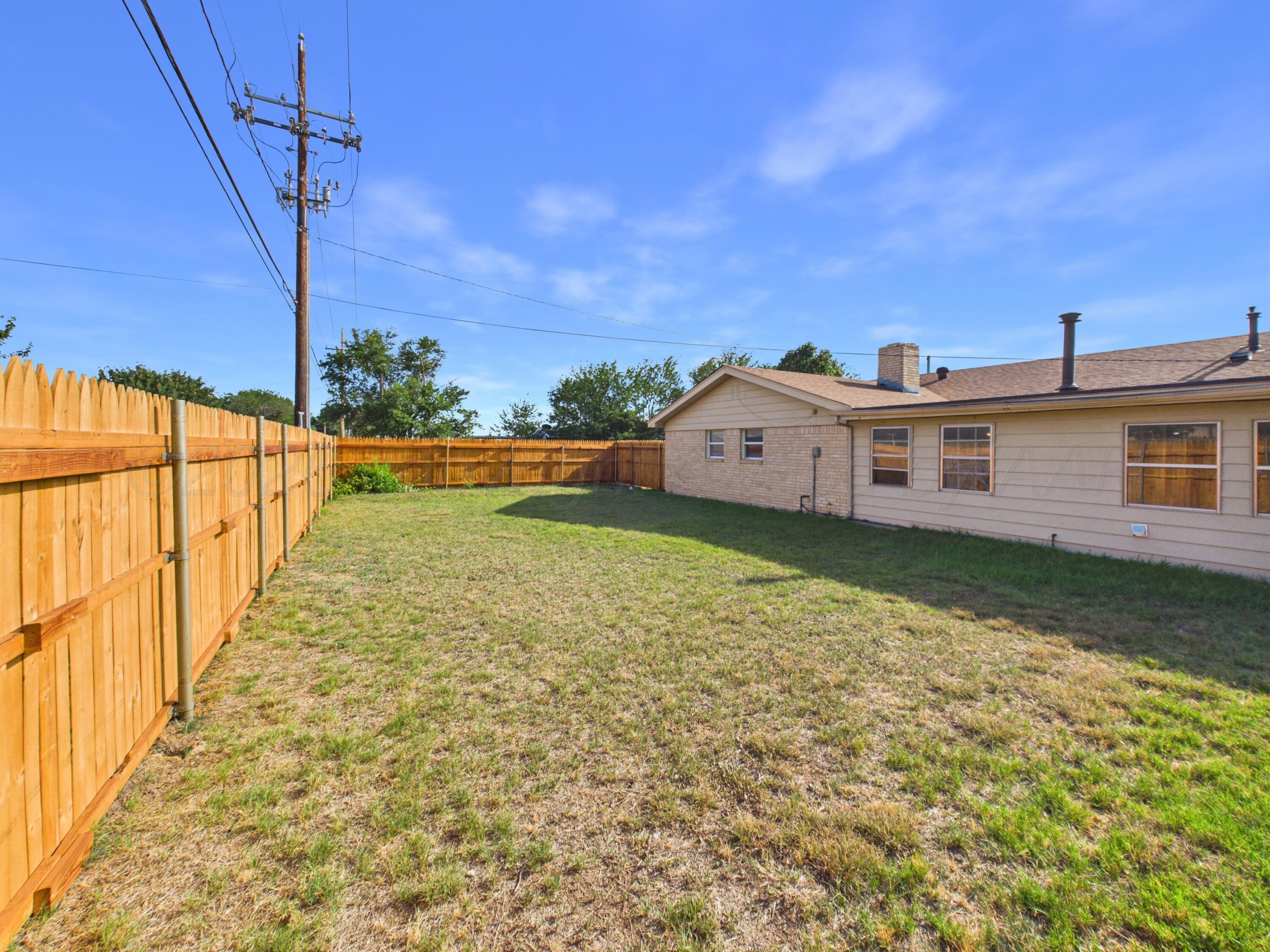1800 Lynn Street Property Photo 58