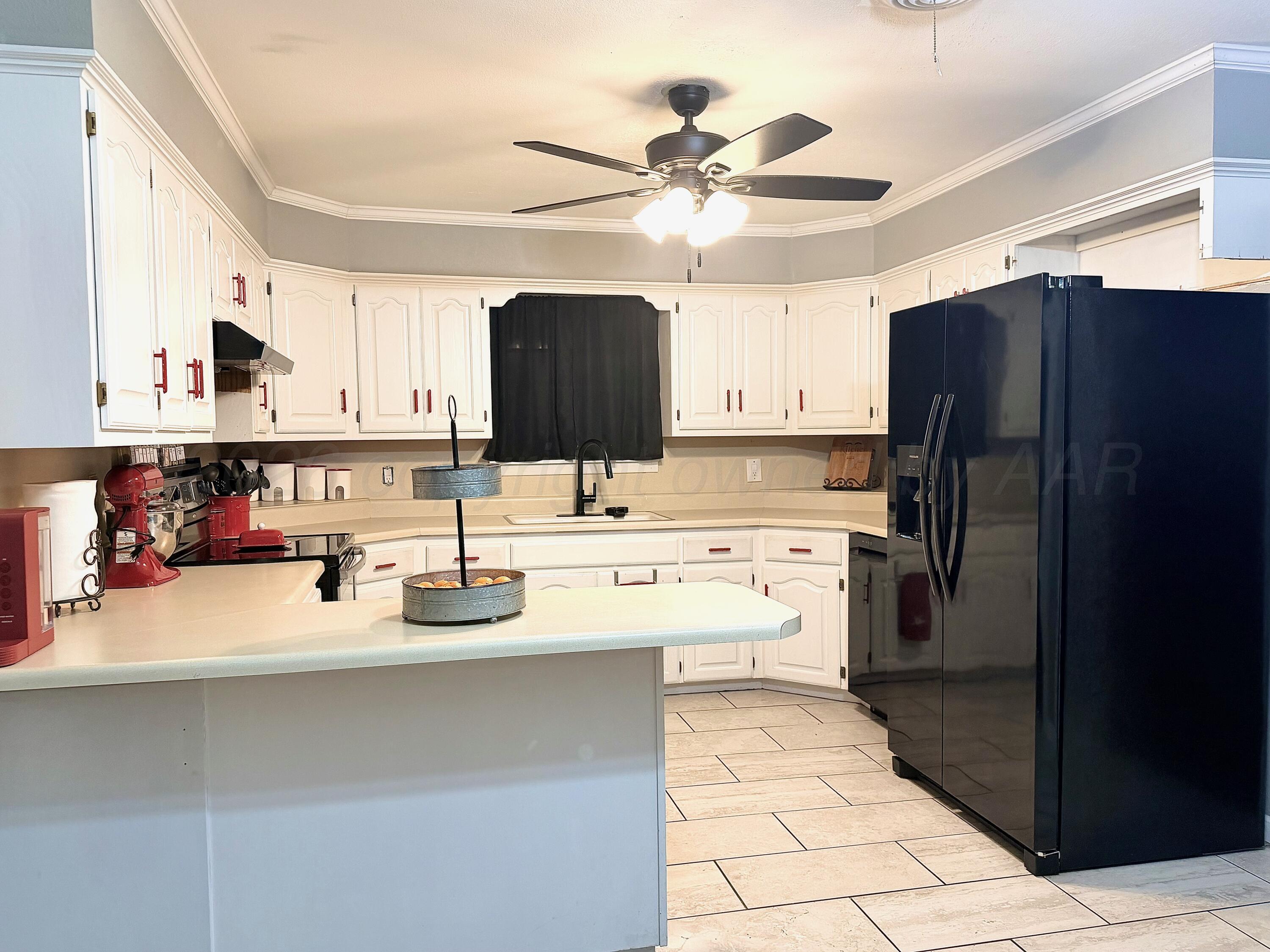 412 Brown Street Property Photo 11