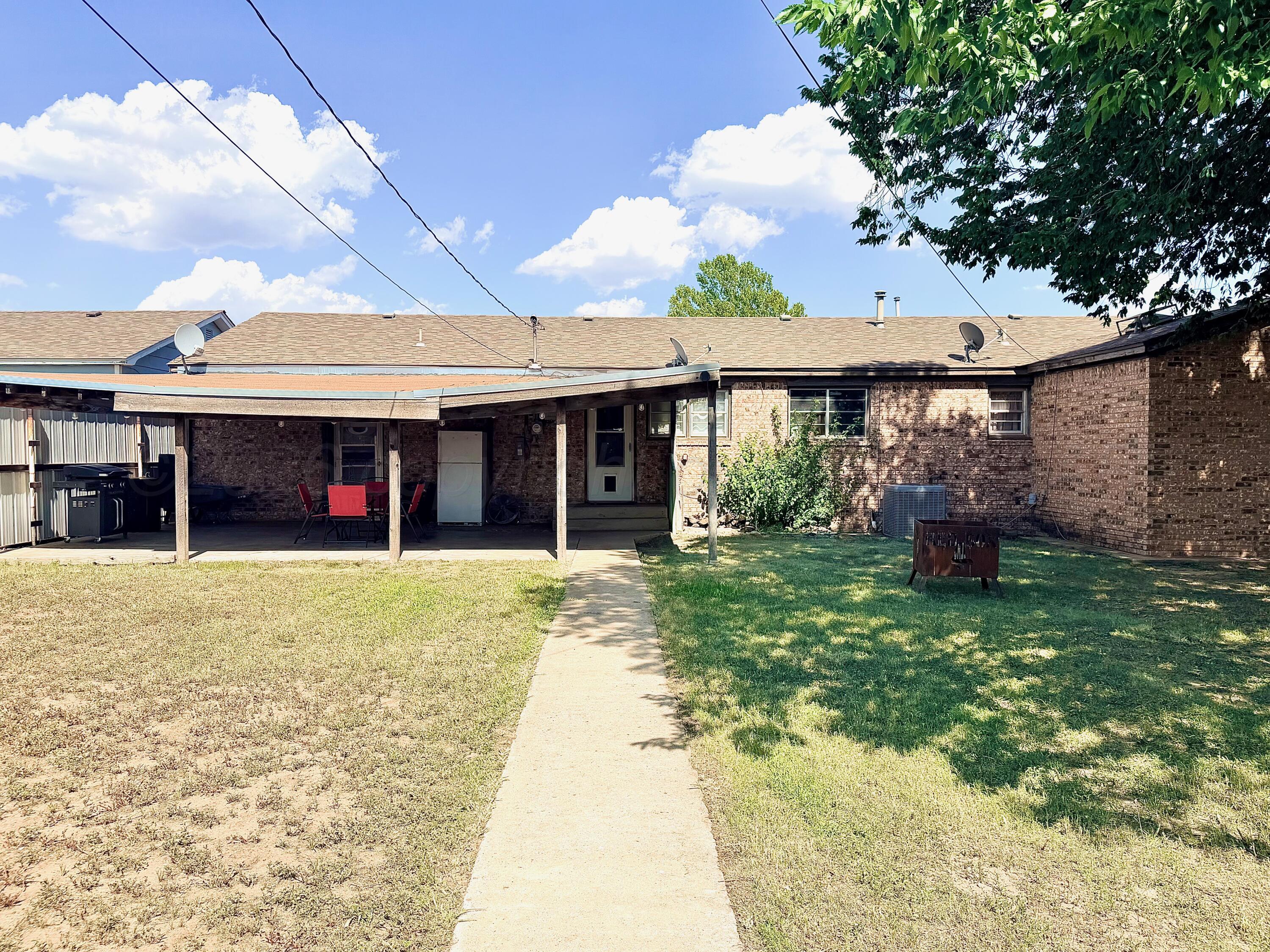 412 Brown Street Property Photo 22