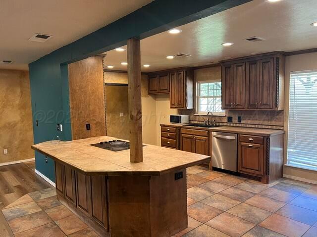 110 Sperry Drive Property Photo 7