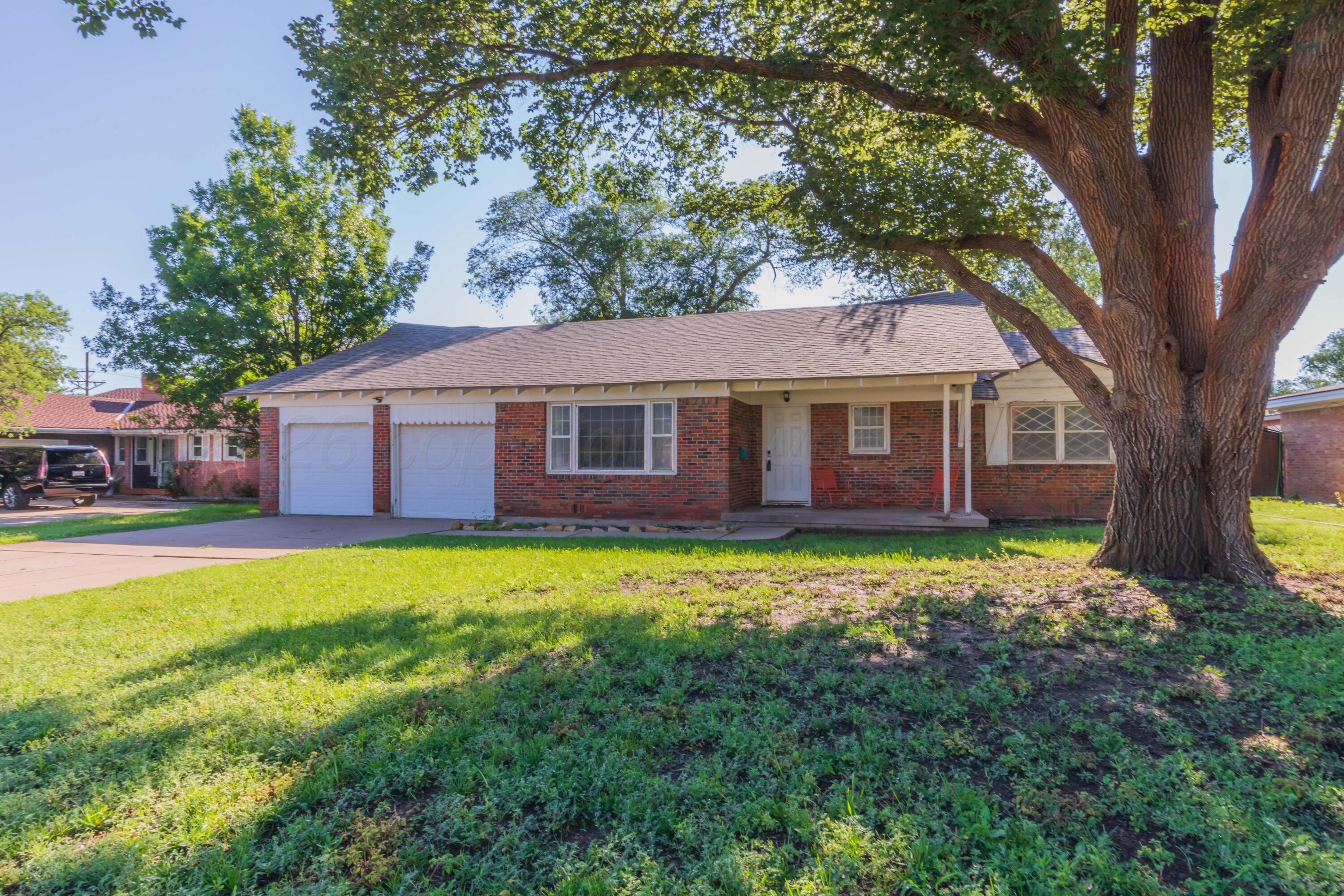 3407 Paramount Boulevard Property Photo 1