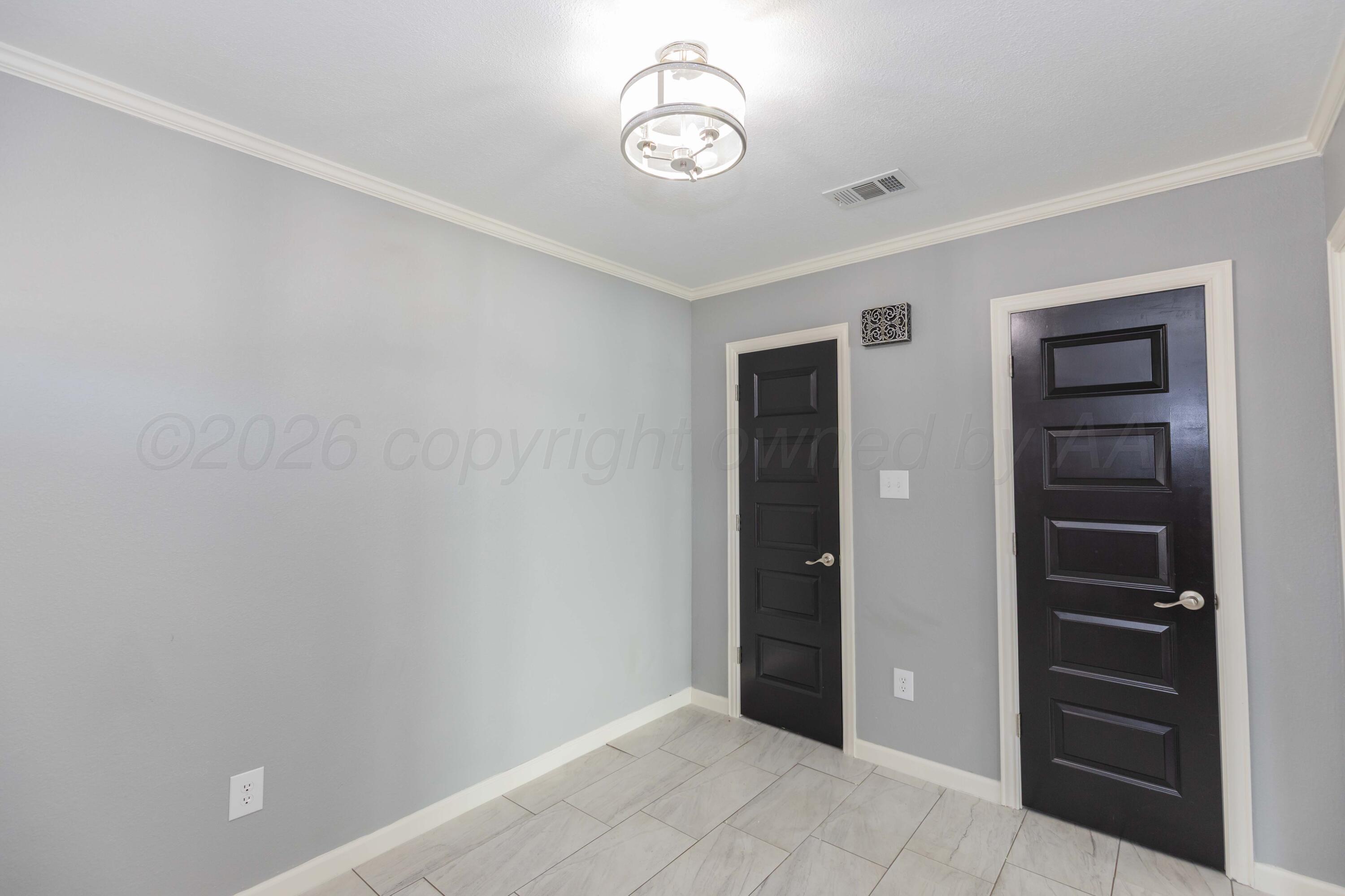 2407 8th Avenue Property Photo 7