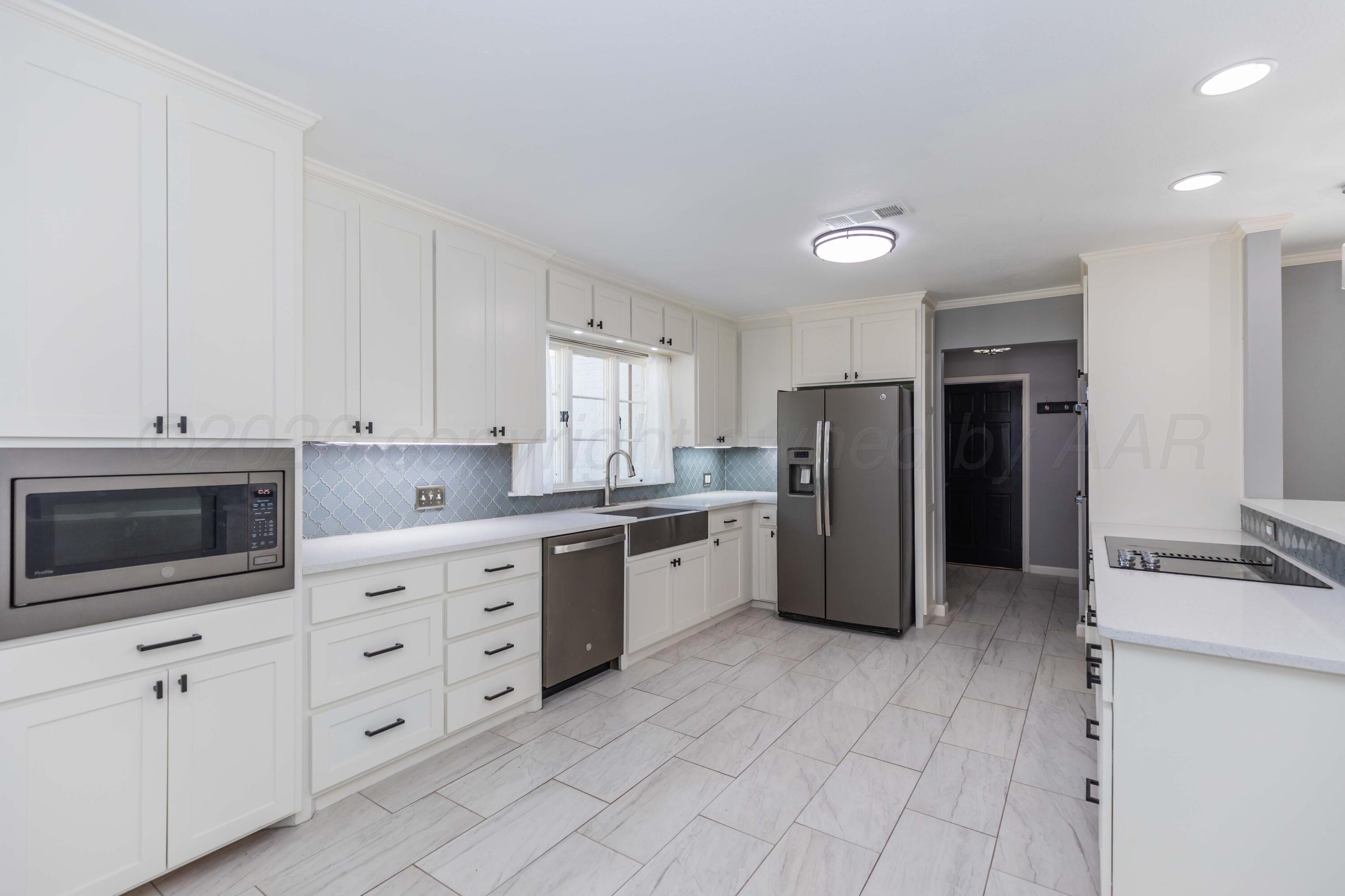 2407 8th Avenue Property Photo 17