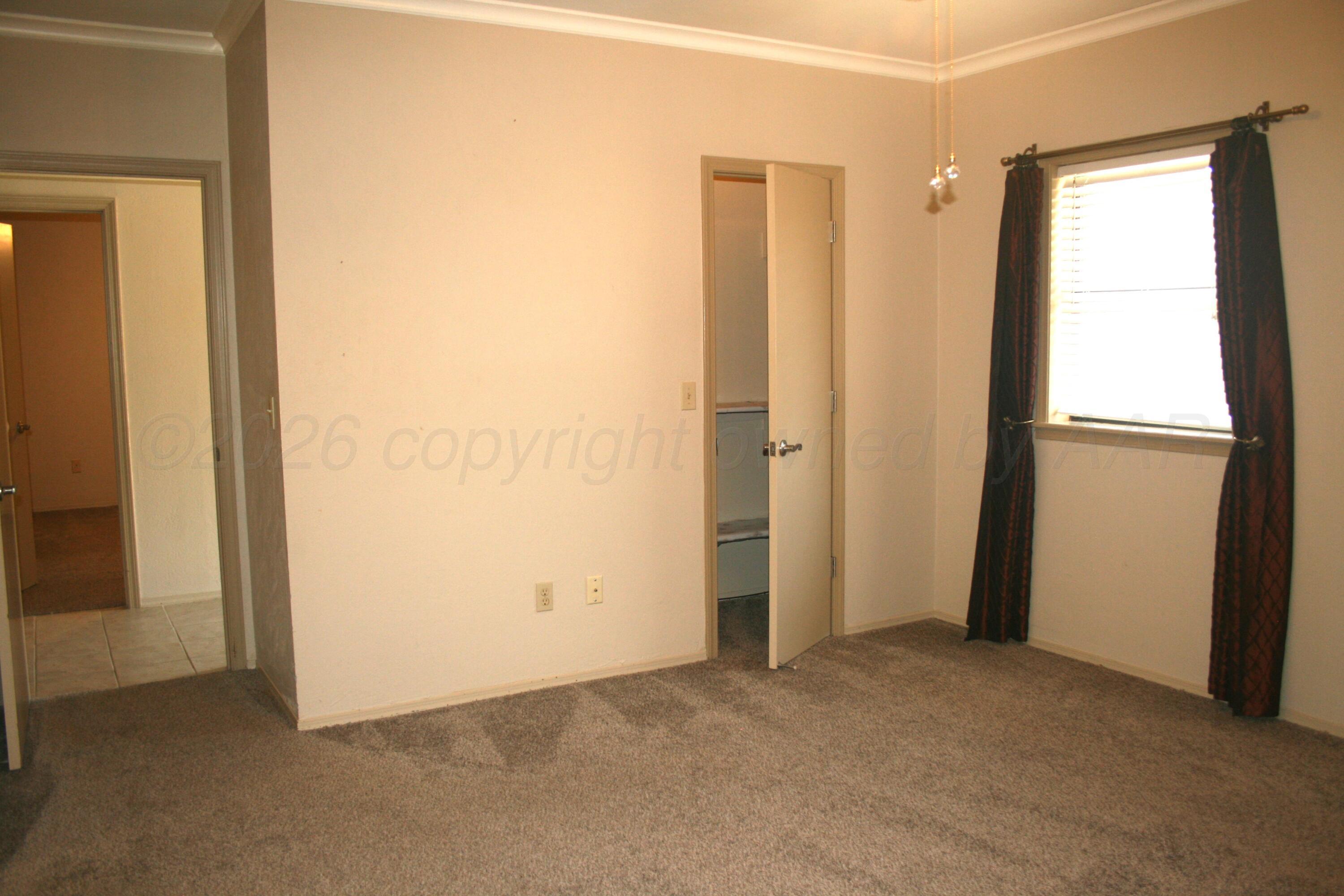 7115 Adirondack Trail Property Photo 13