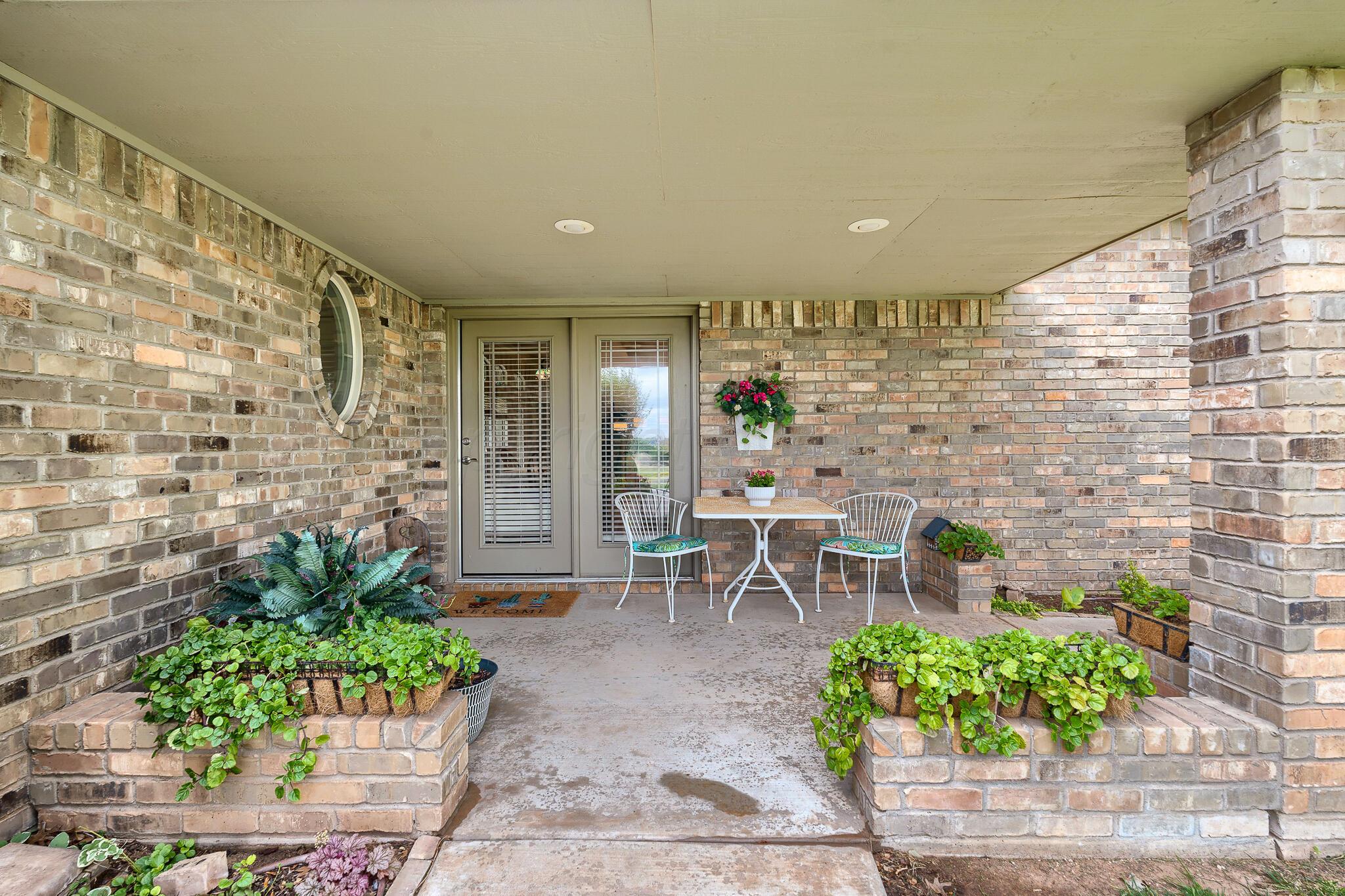 17651 Creek View Drive Property Photo 9