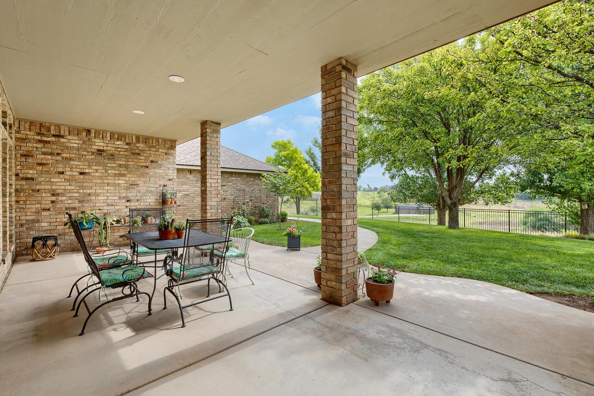 17651 Creek View Drive Property Photo 10
