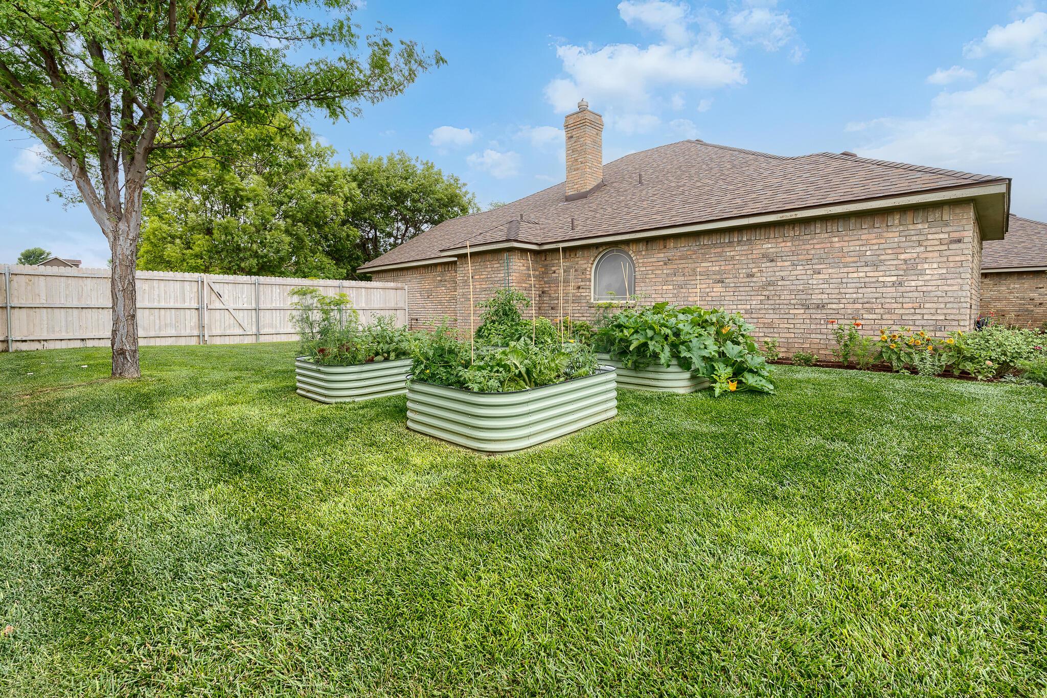 17651 Creek View Drive Property Photo 44