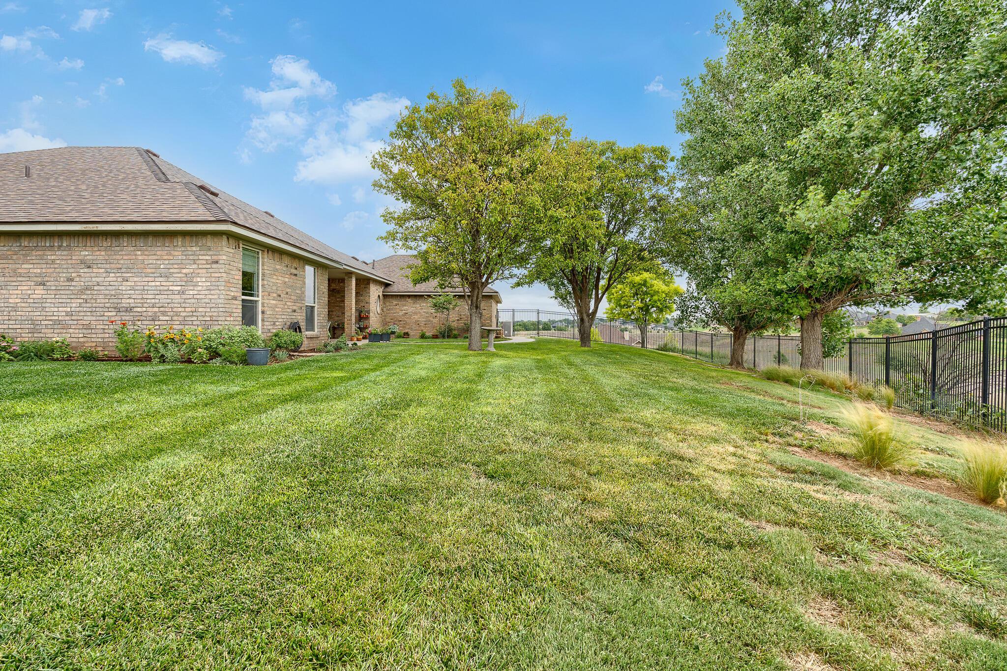 17651 Creek View Drive Property Photo 45