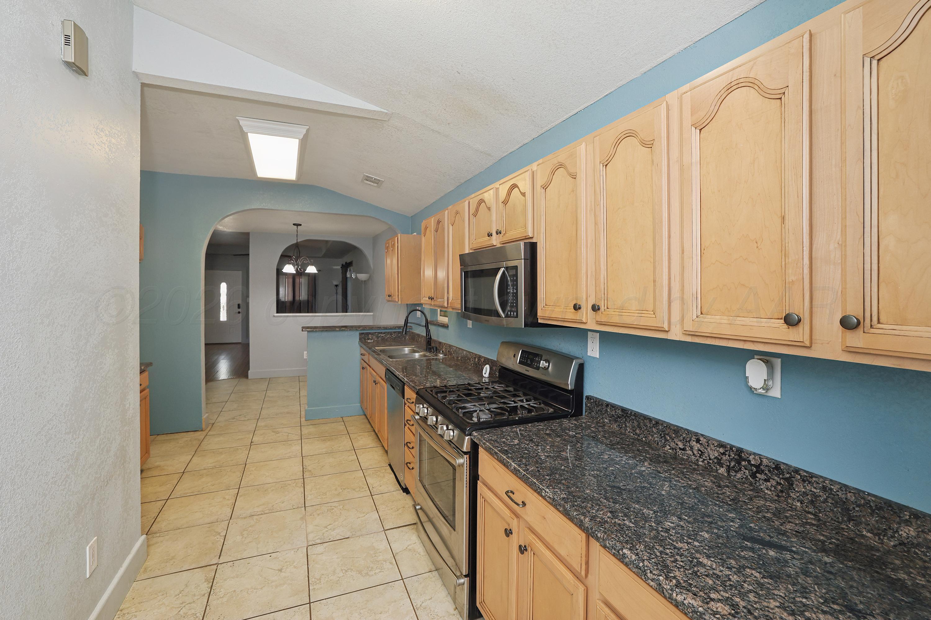 915 Rock Island Avenue Property Photo 13