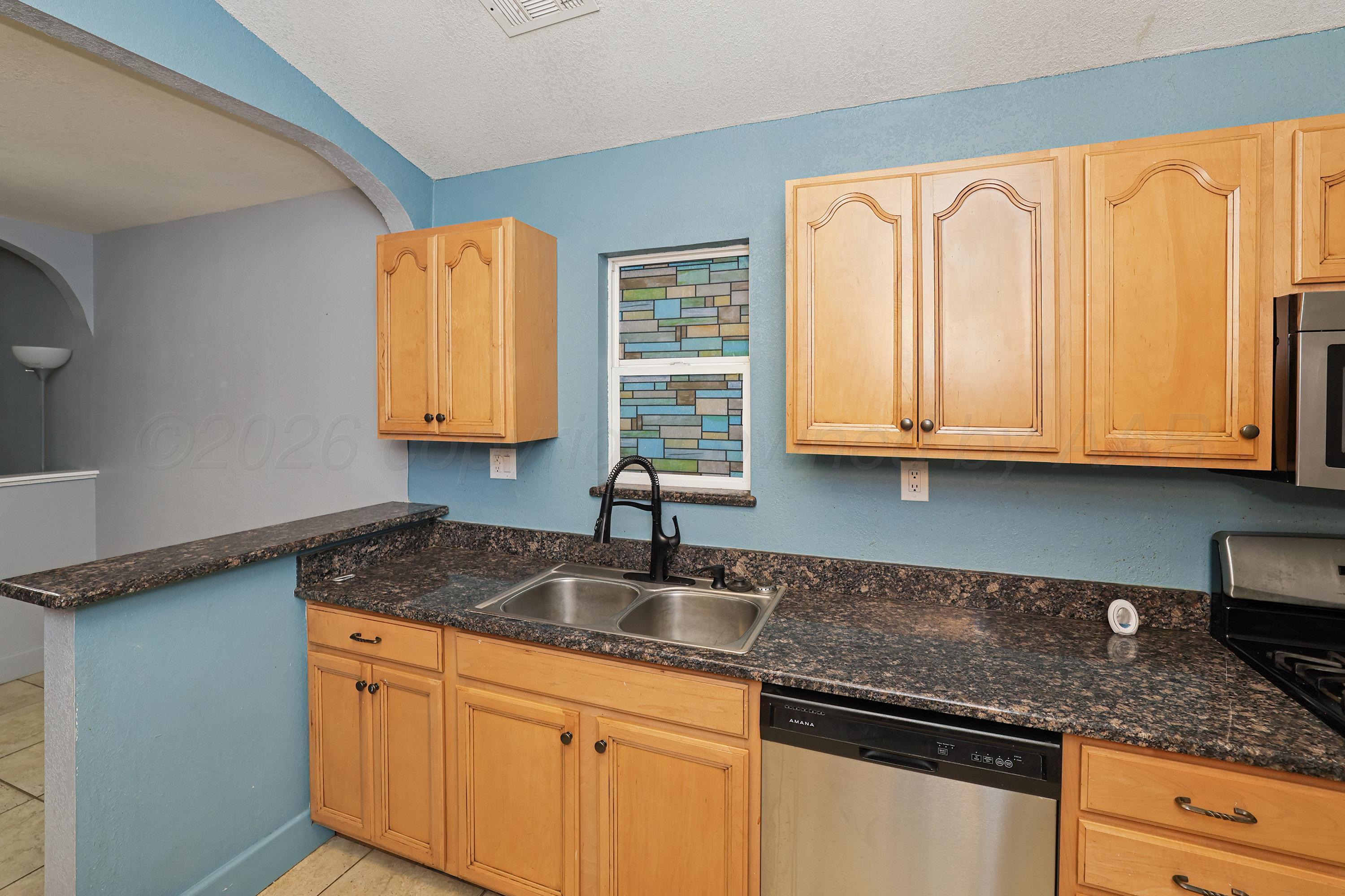 915 Rock Island Avenue Property Photo 14