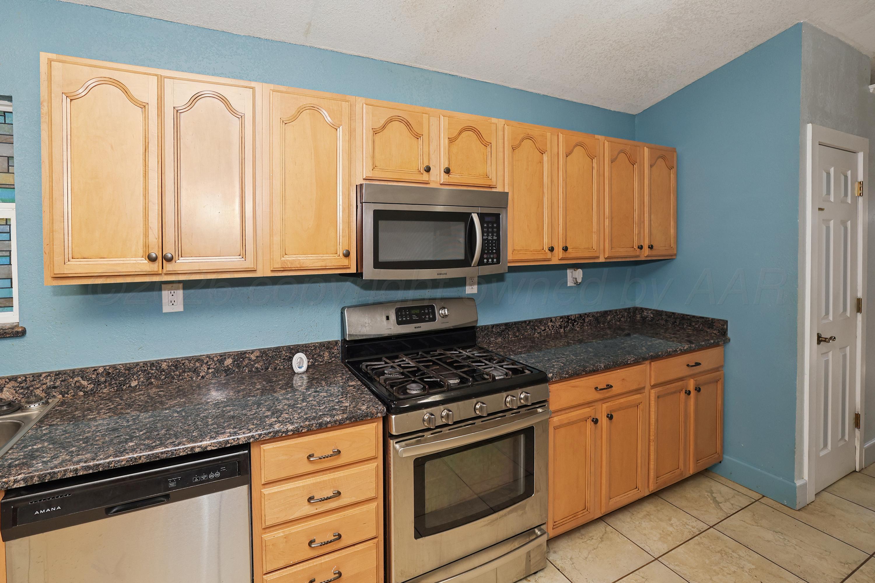 915 Rock Island Avenue Property Photo 15