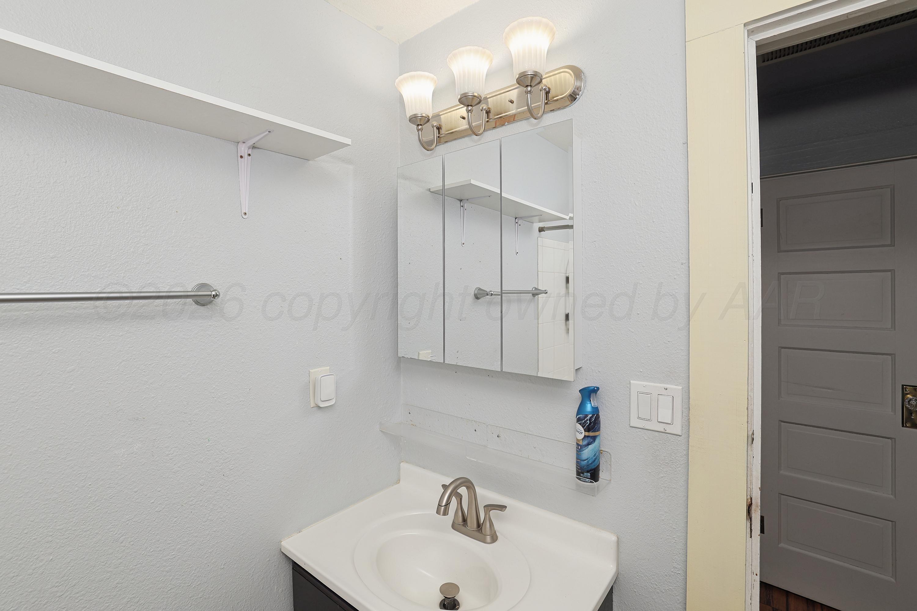915 Rock Island Avenue Property Photo 27