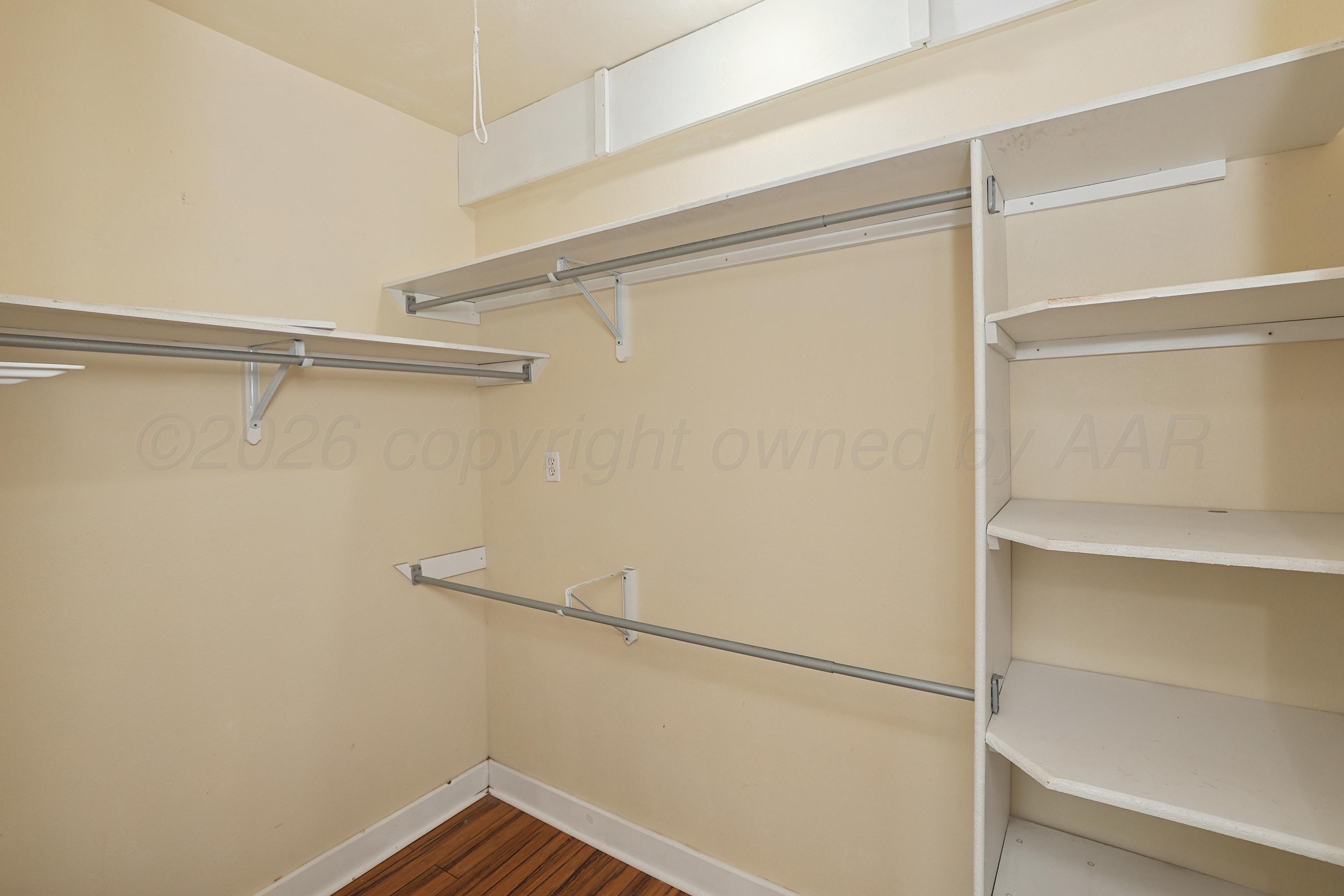 915 Rock Island Avenue Property Photo 32