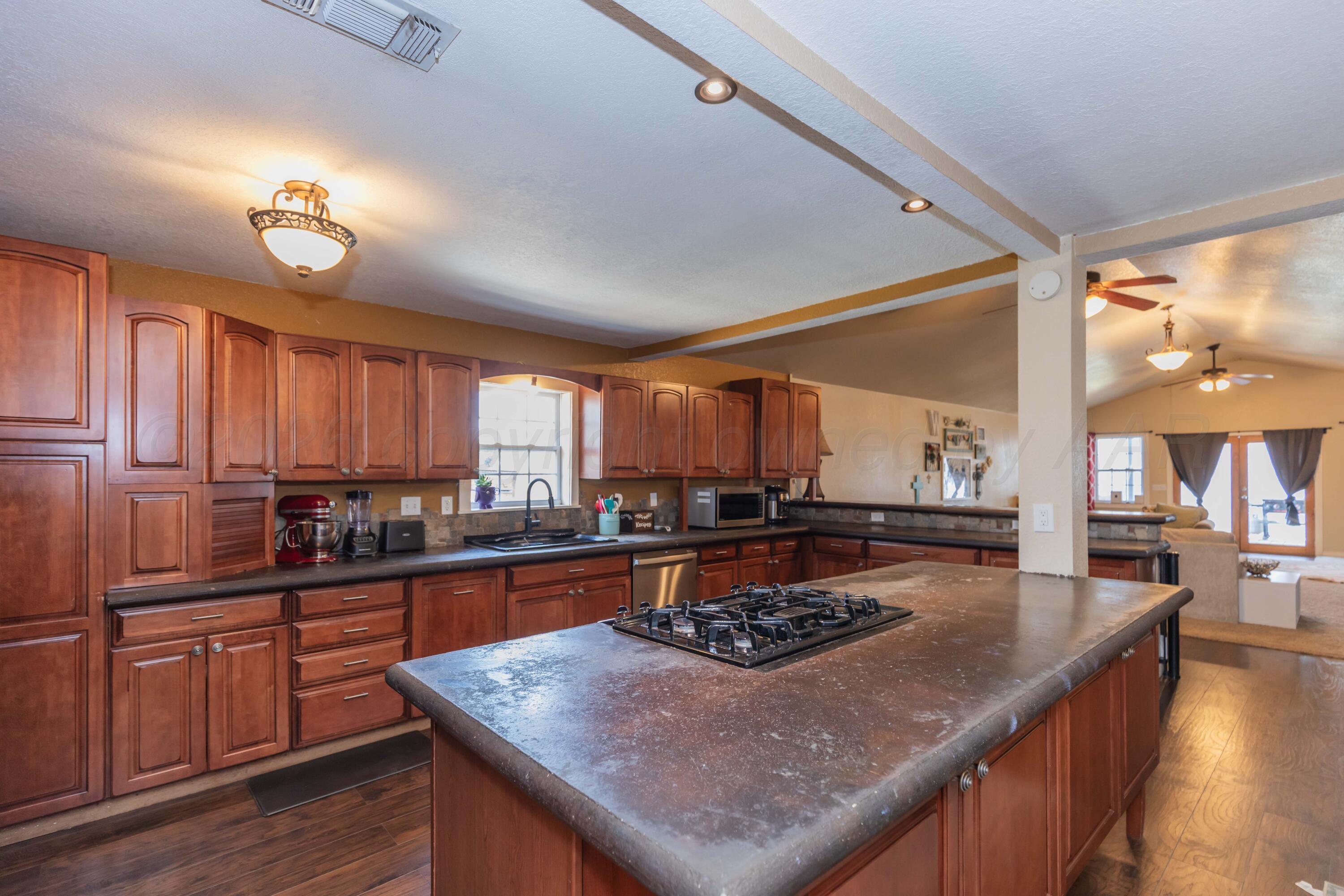 607 S Cornell Avenue Property Photo 11