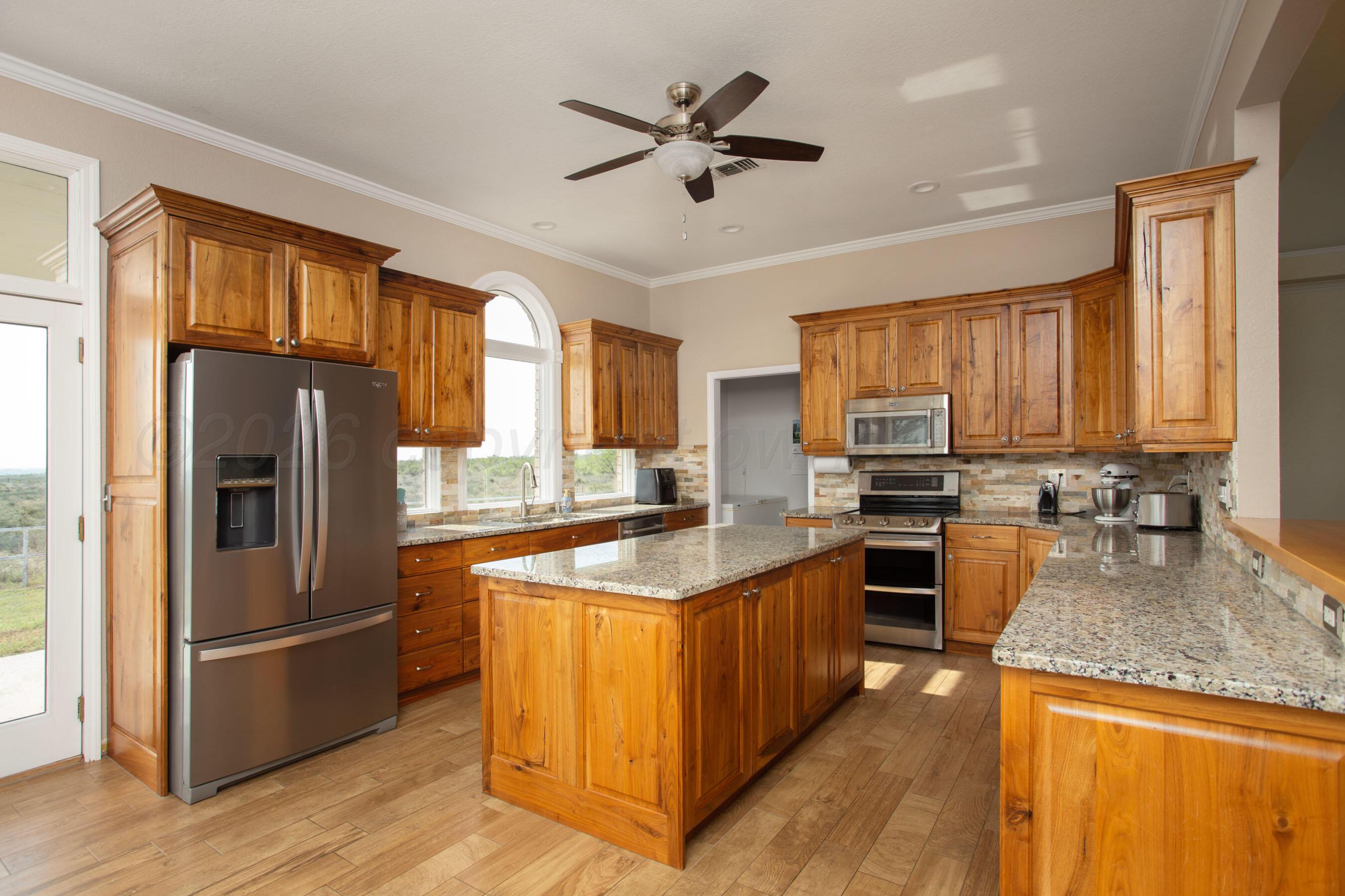 70 Stonebridge Gate Property Photo 8
