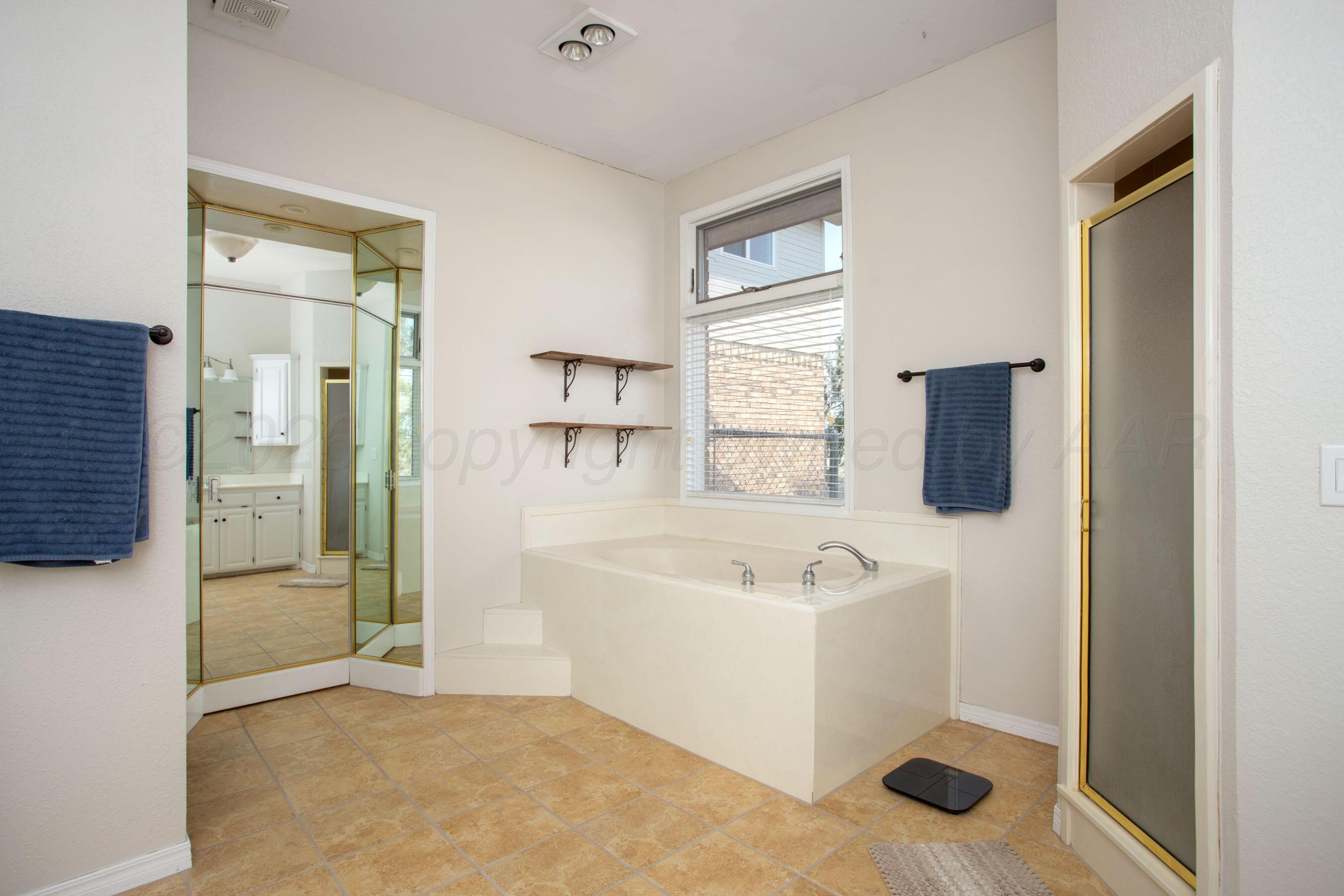 70 Stonebridge Gate Property Photo 13