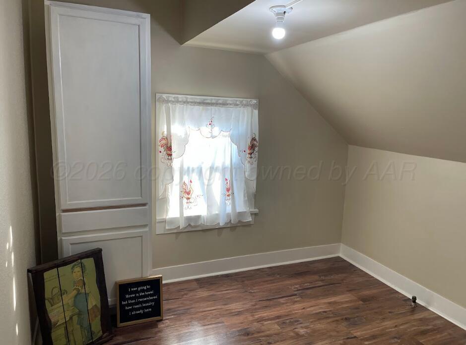 603 E 5th Street Property Photo 17