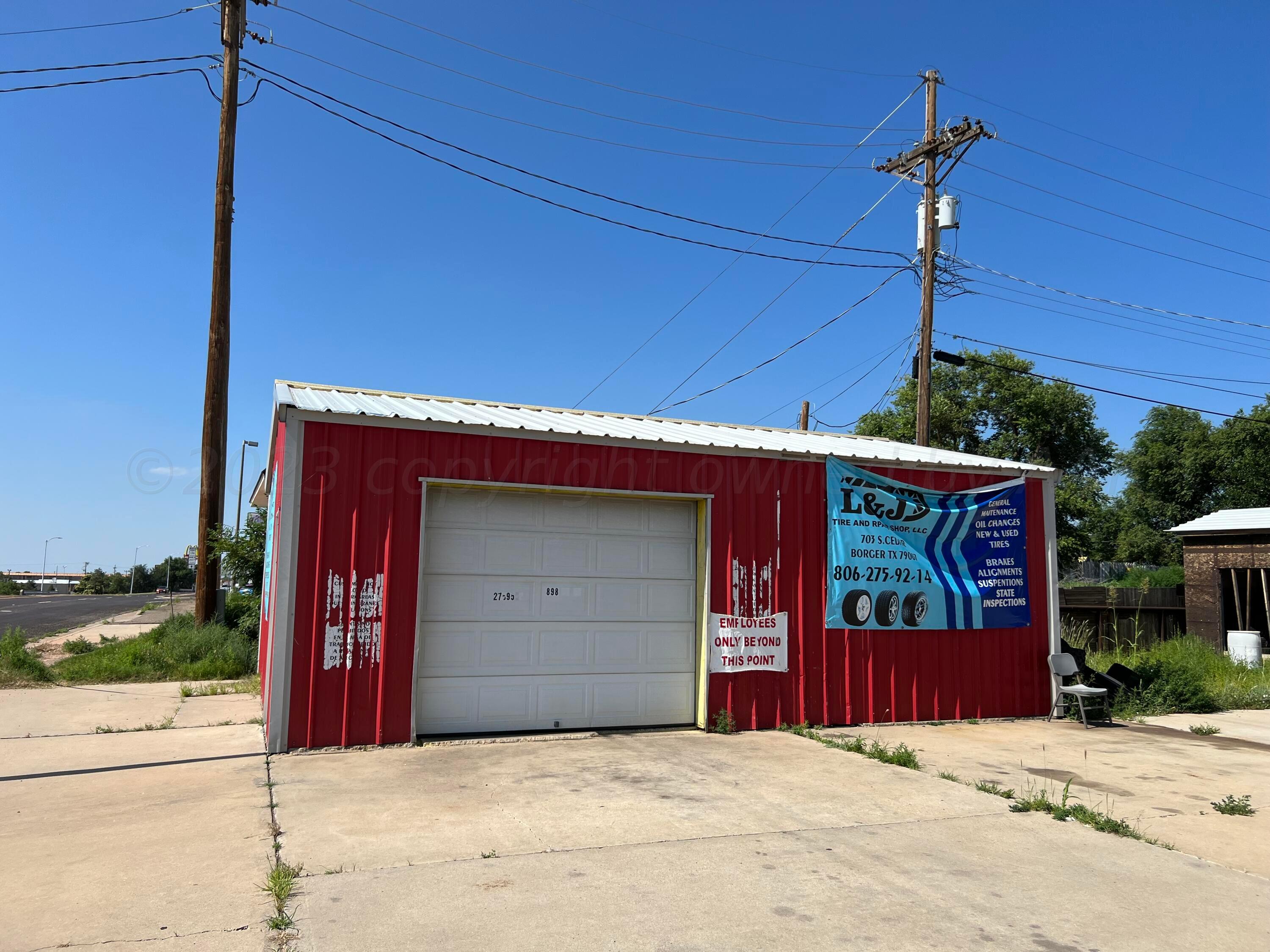 703 S Cedar Street Property Photo 2