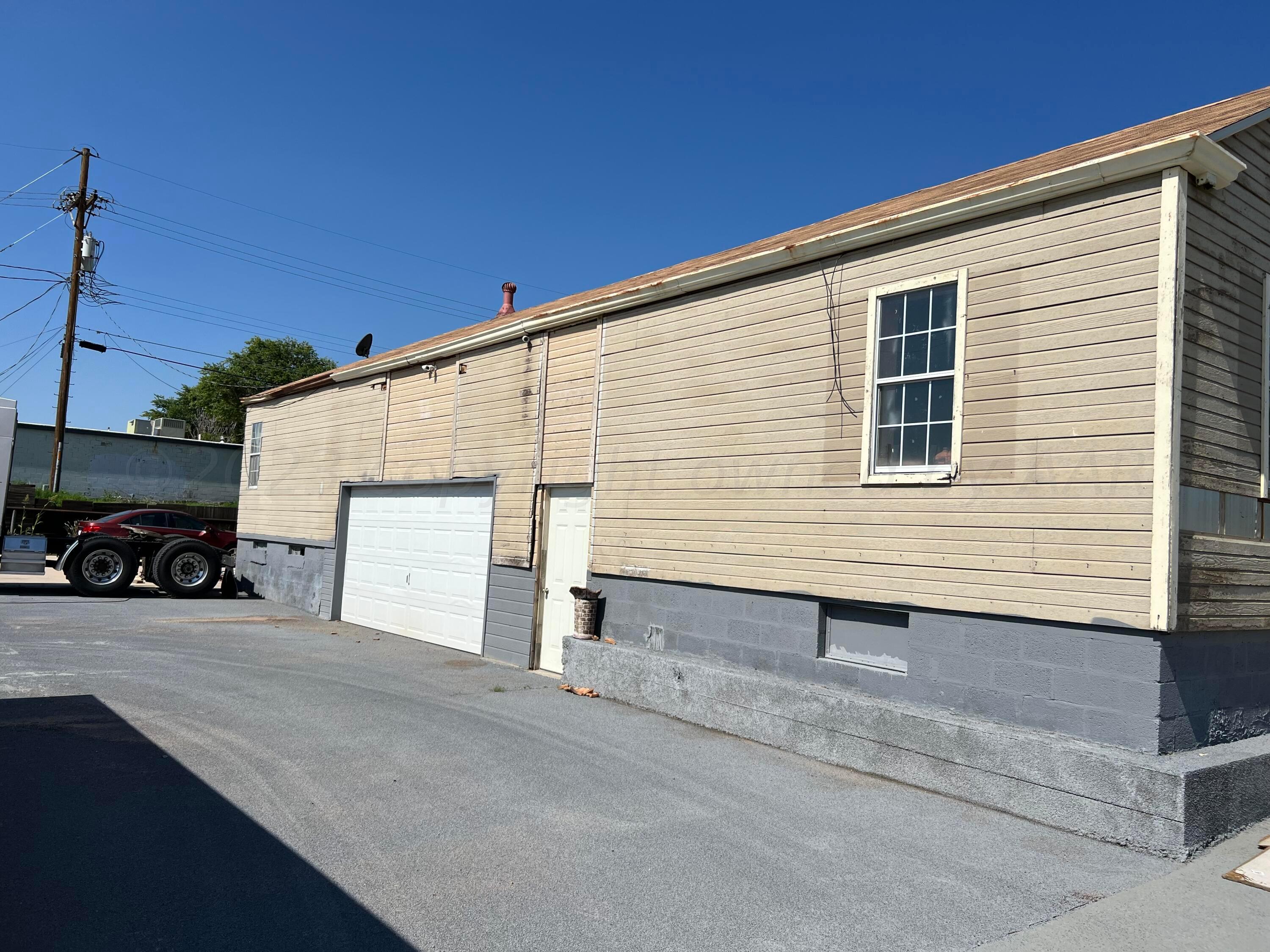 816 Monroe Street Property Photo 1