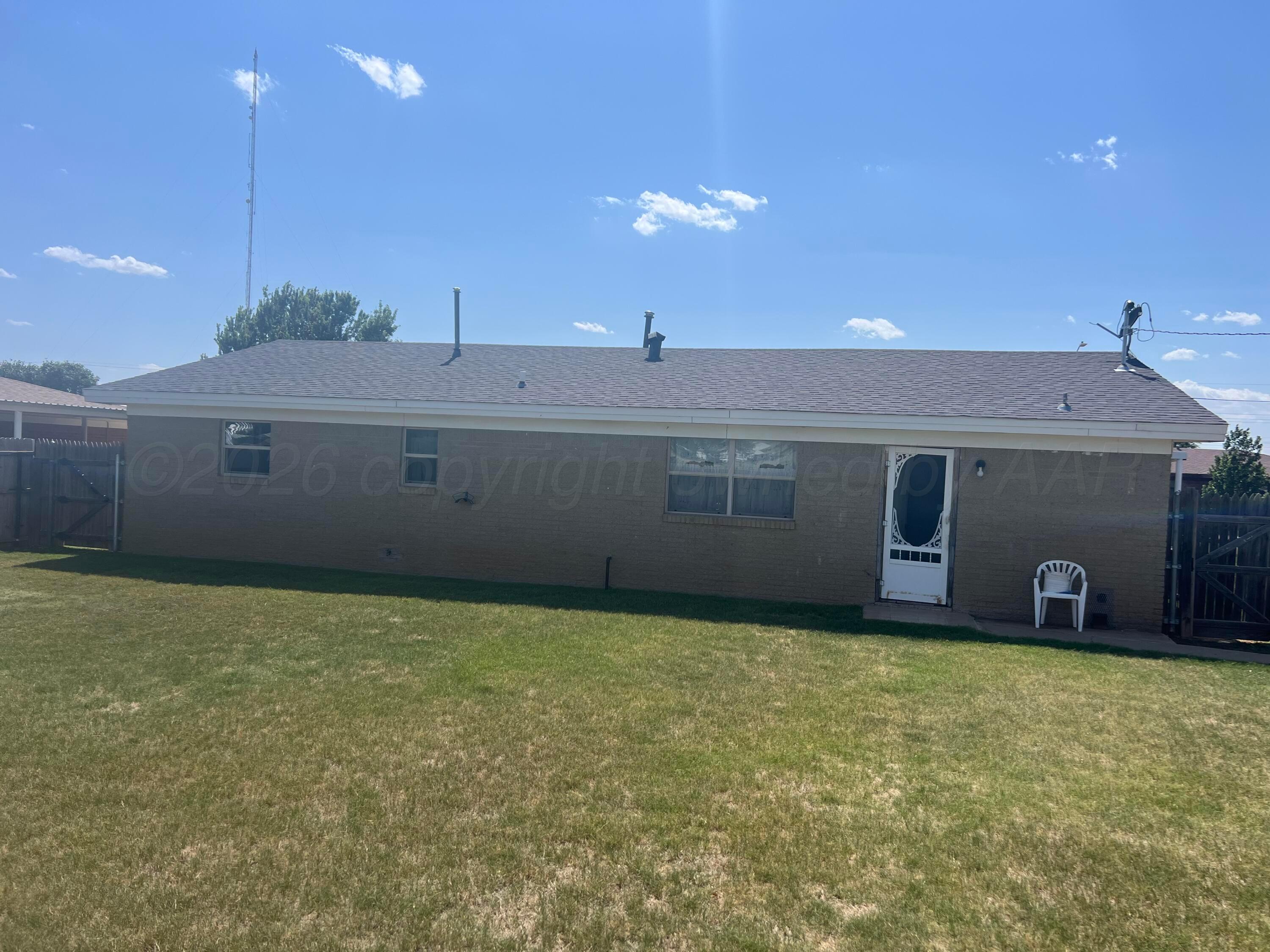 1512 James Avenue Property Photo 2