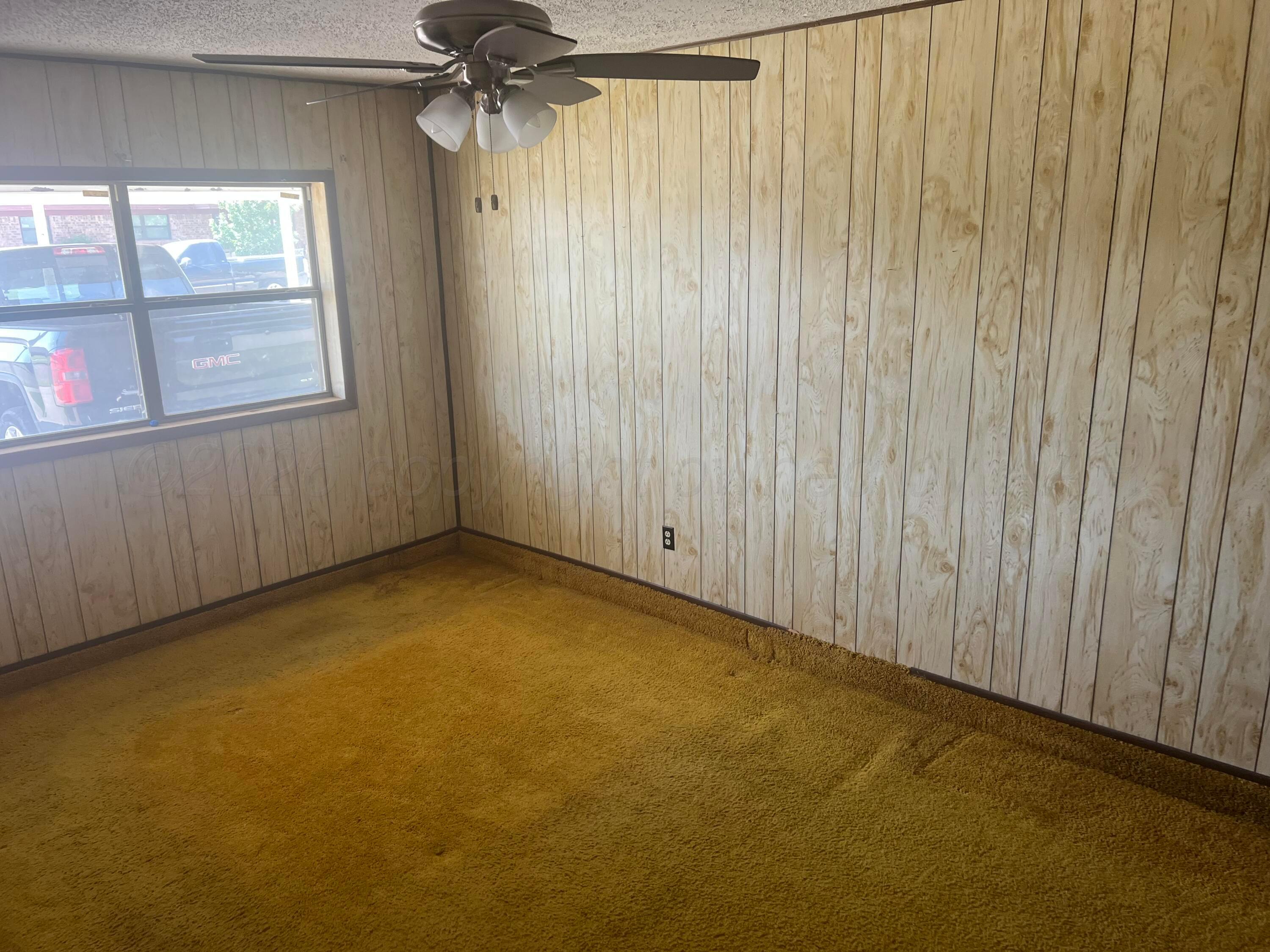 1512 James Avenue Property Photo 12