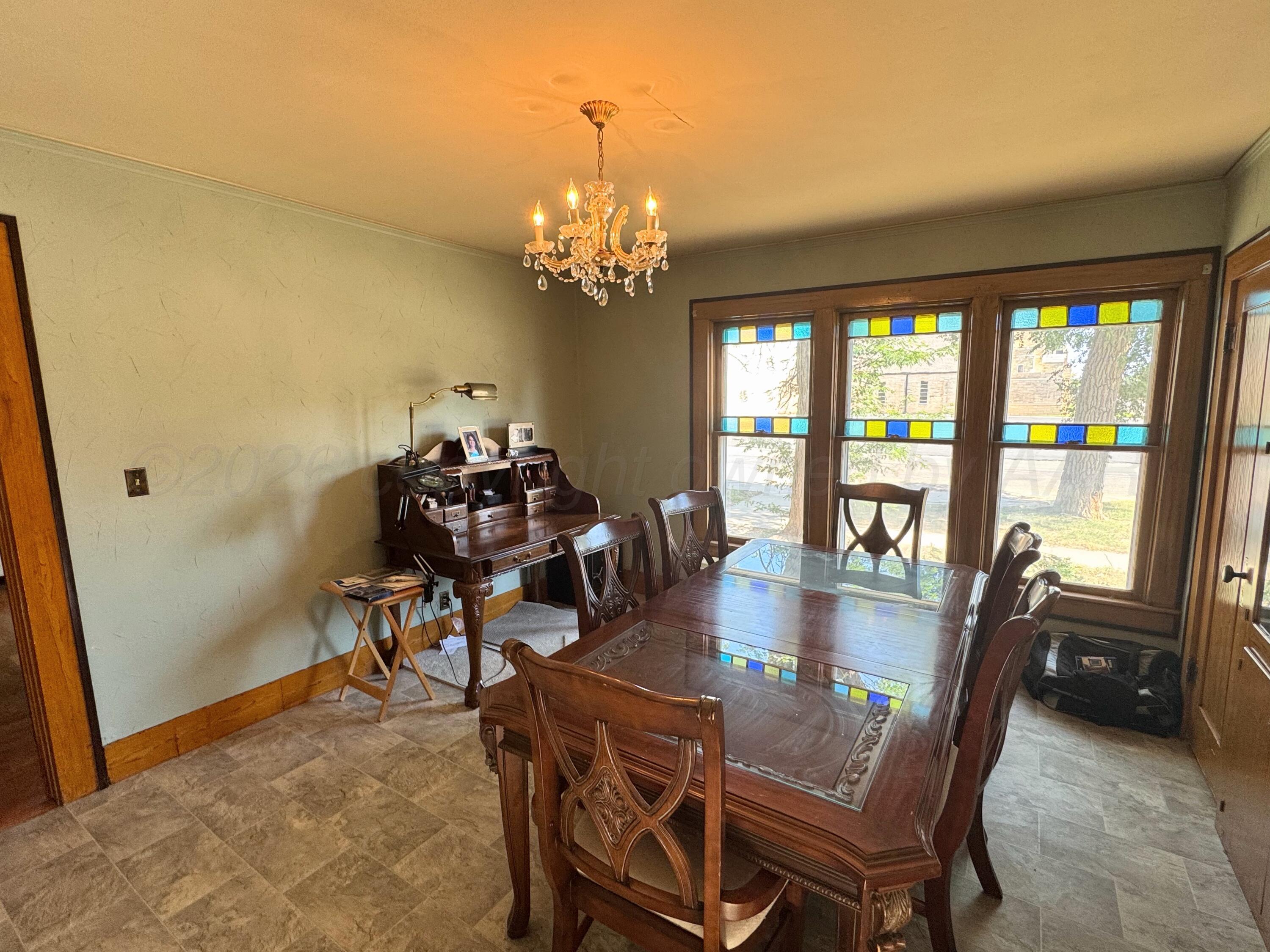 221 S Baylor Street Property Photo 7