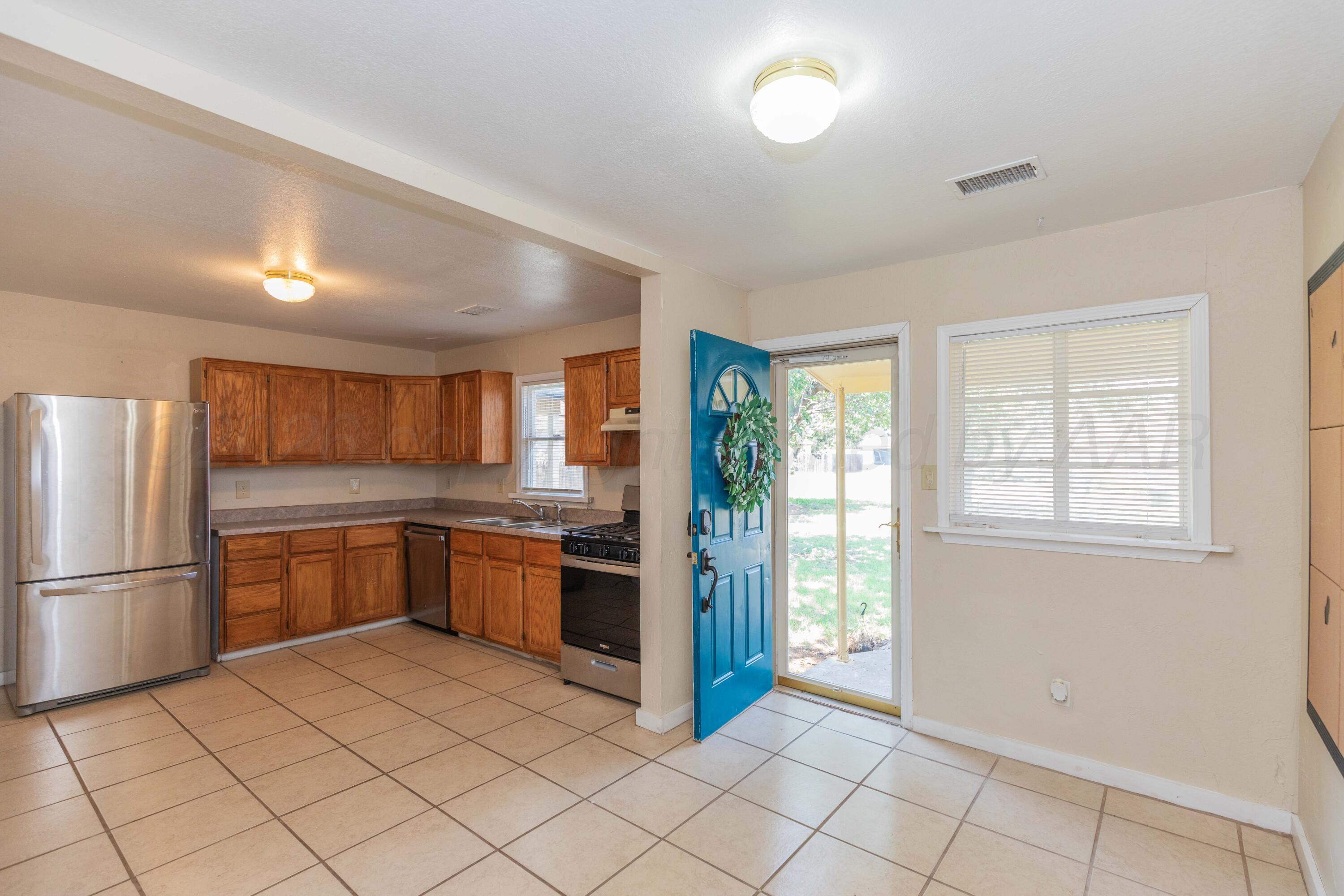 4245 Sw 13th Avenue Property Photo 5