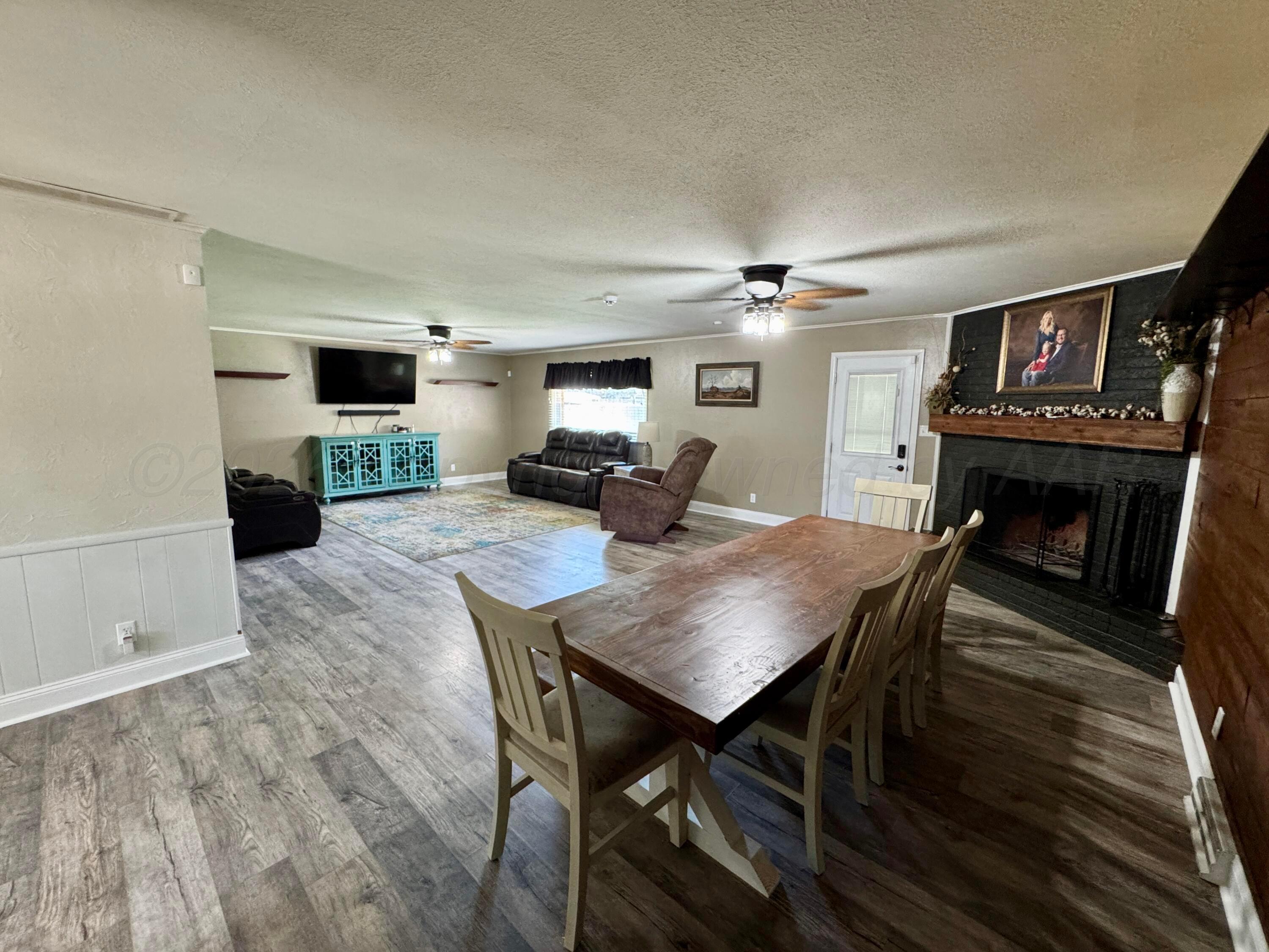 704 Gibner Drive Property Photo 4