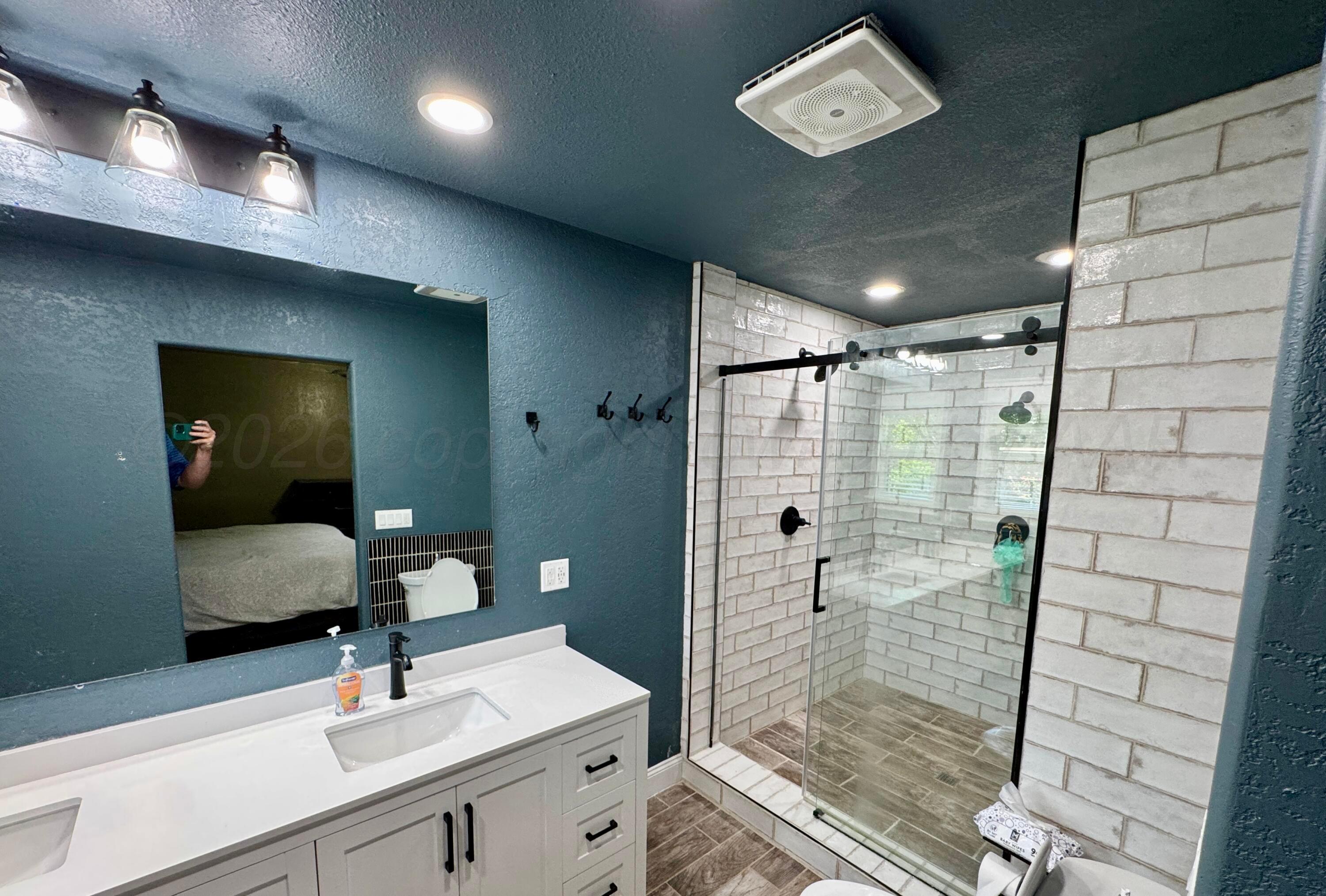 704 Gibner Drive Property Photo 13