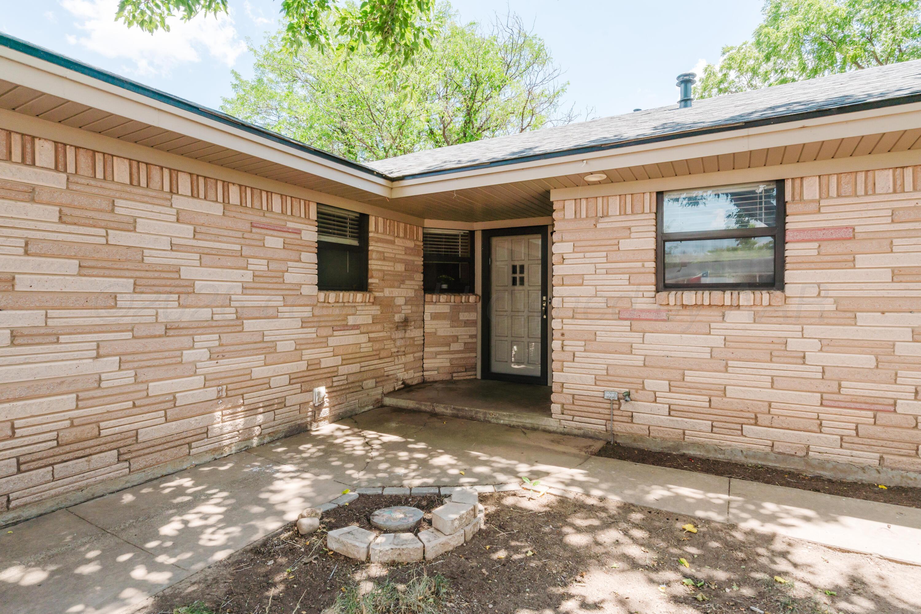 209 Mills Avenue Property Photo 3