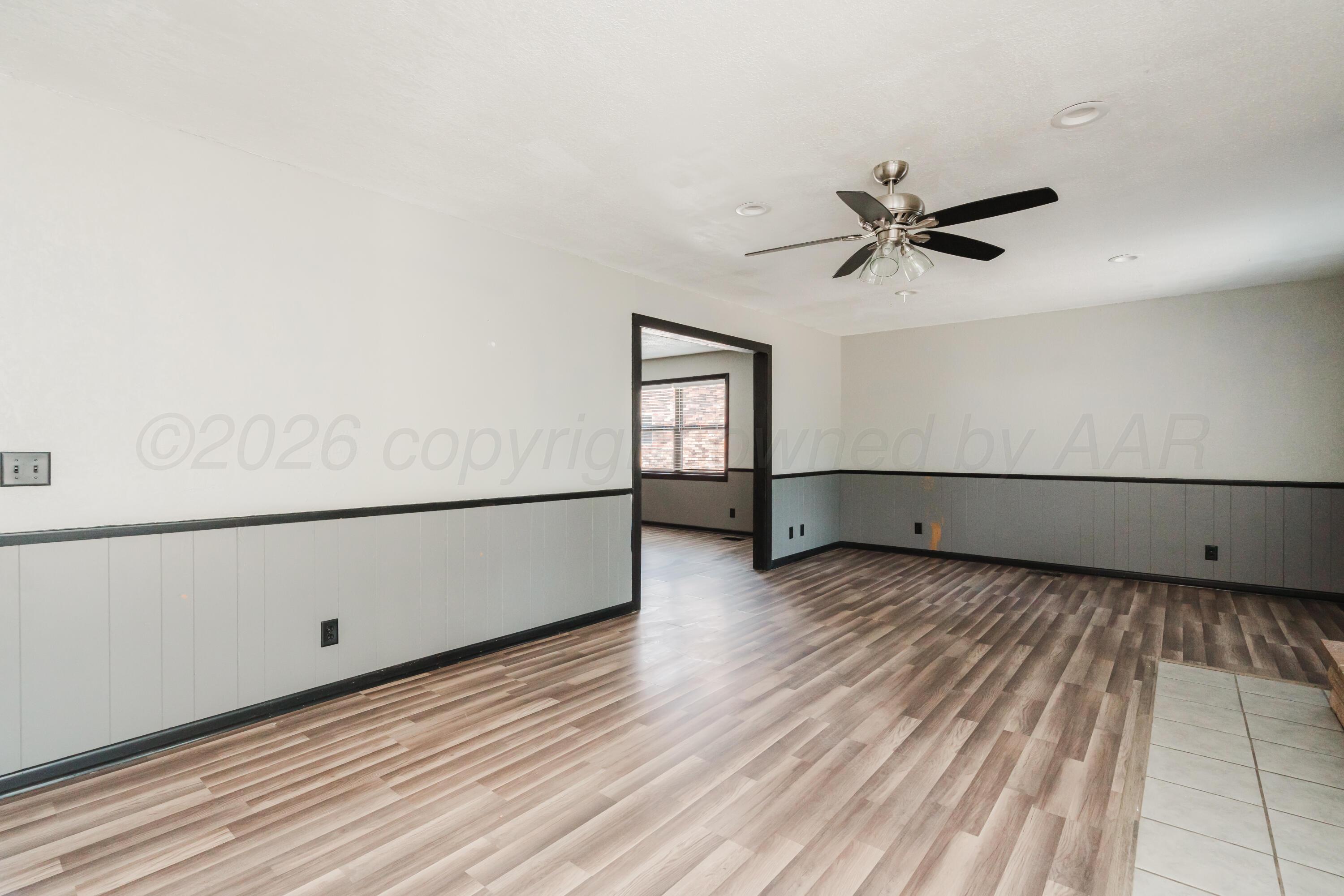 209 Mills Avenue Property Photo 5